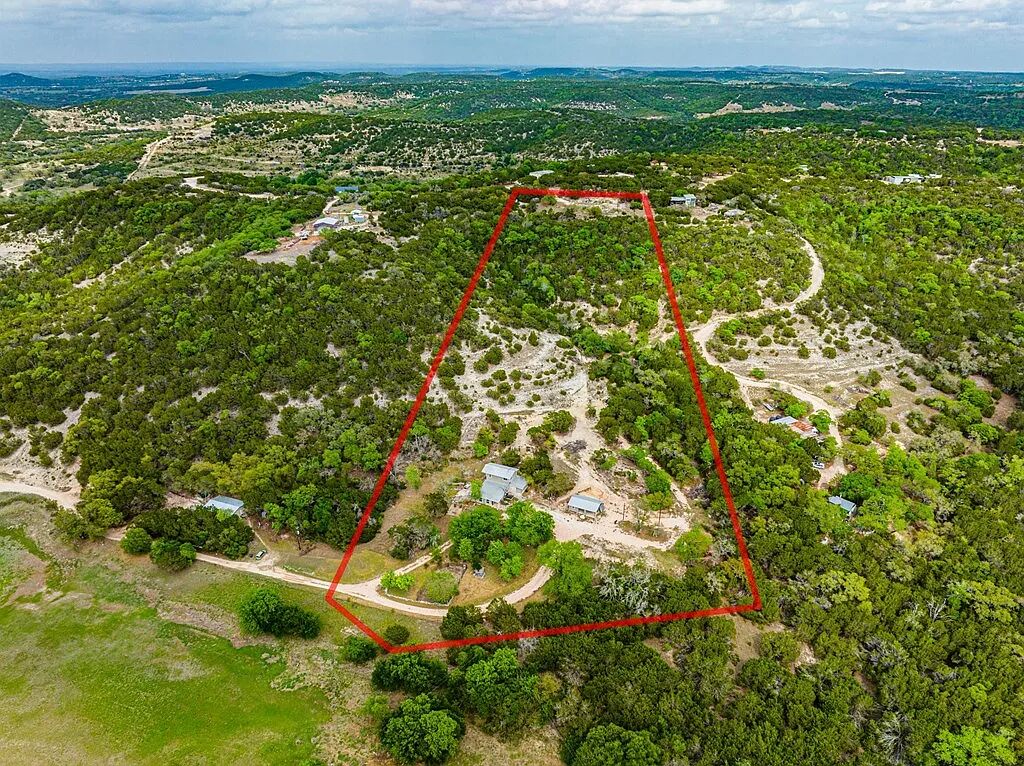 main property photo 3