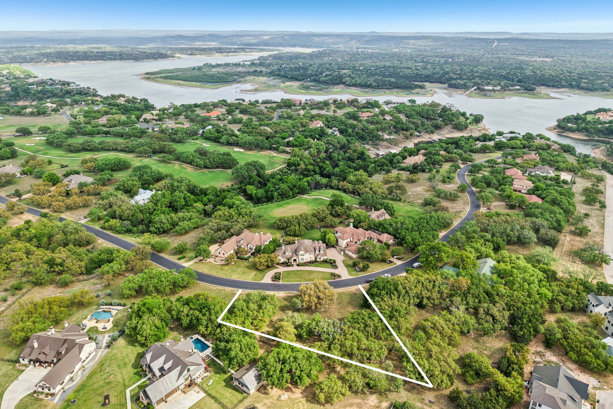 main property photo 4