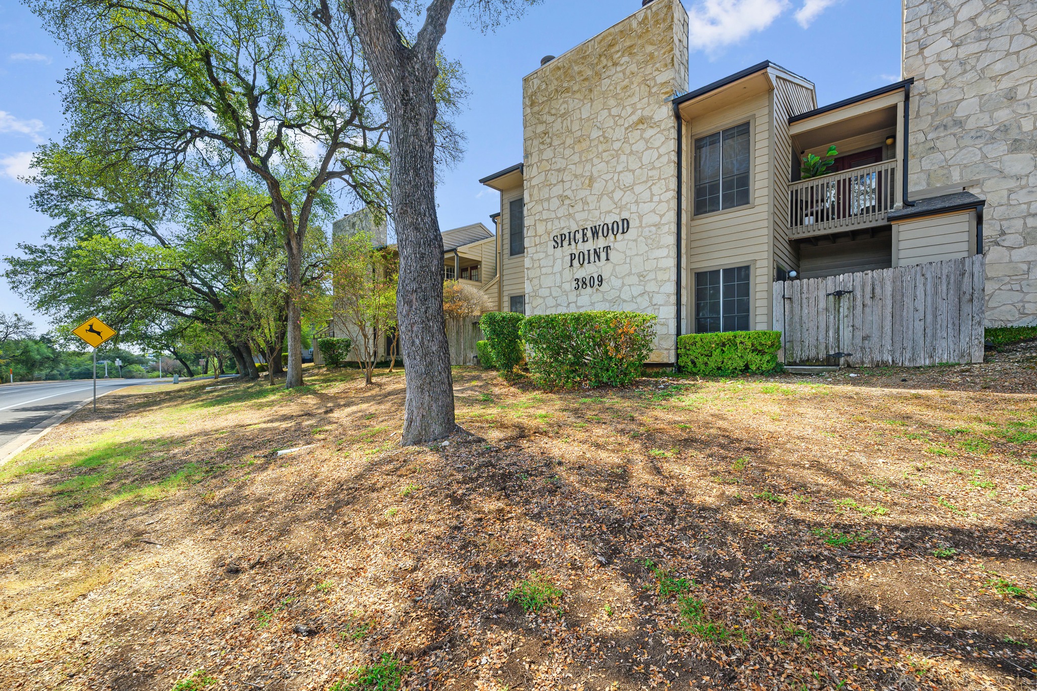 main property photo 24