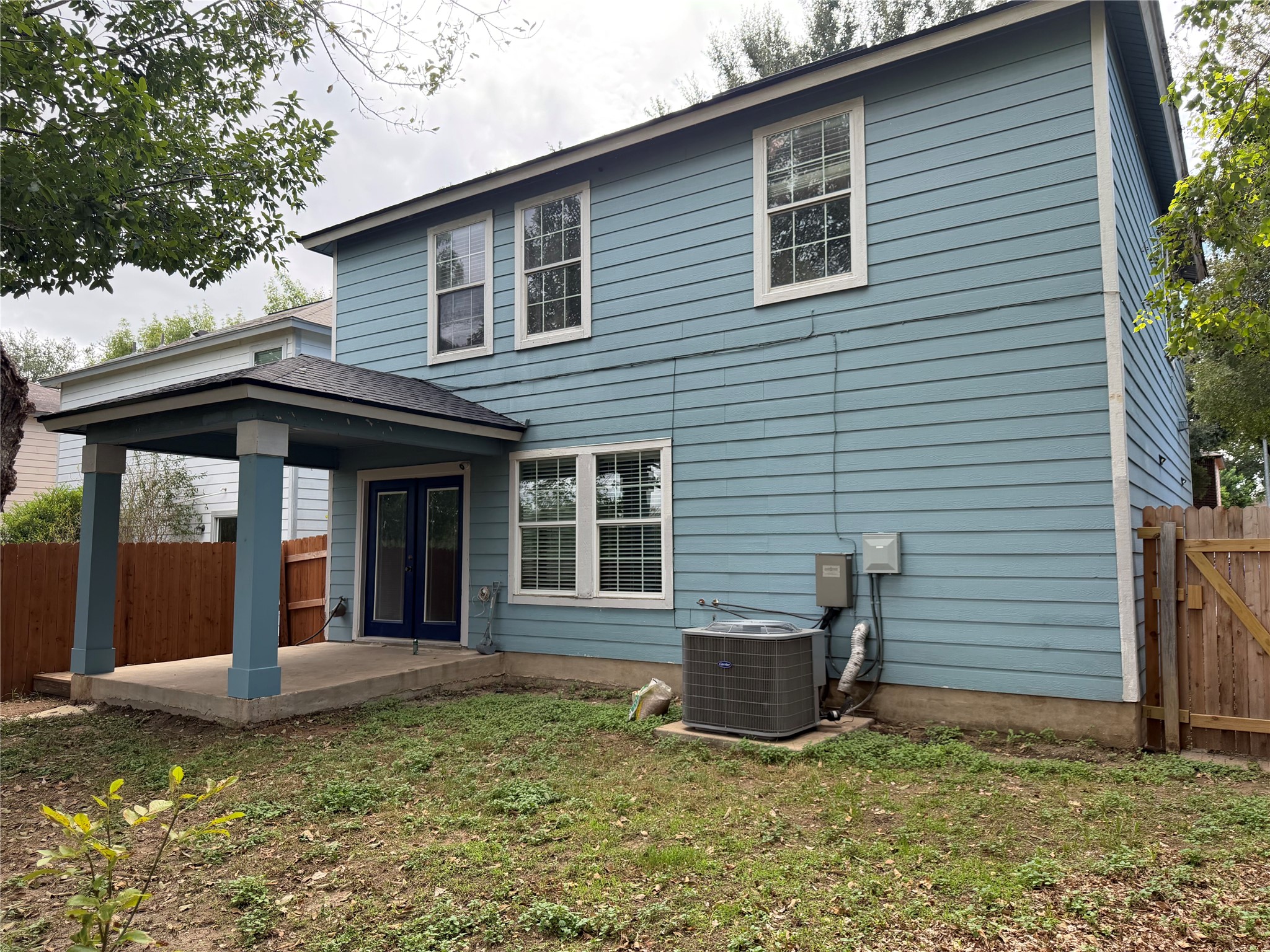 main property photo 28