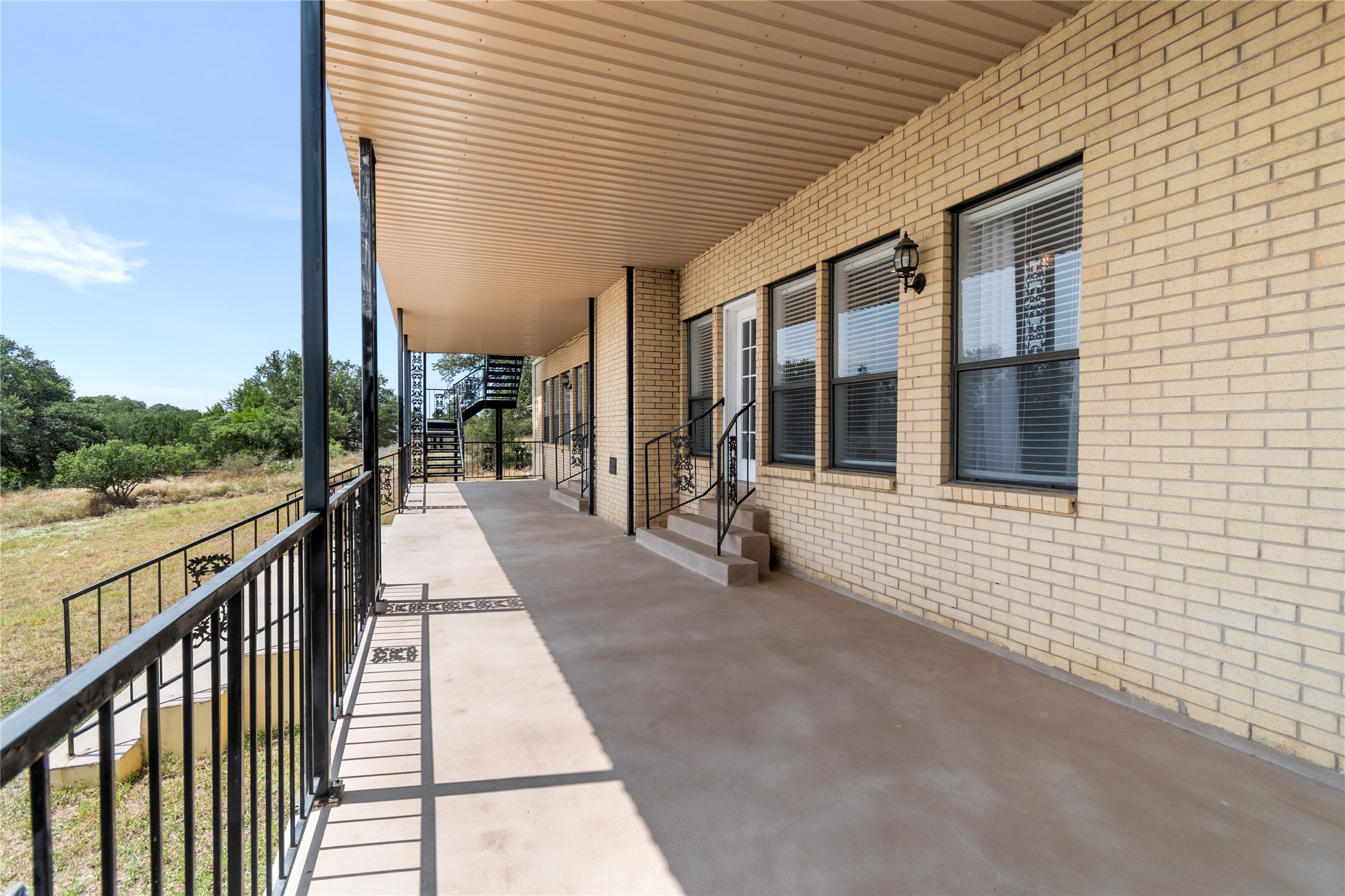 main property photo 32