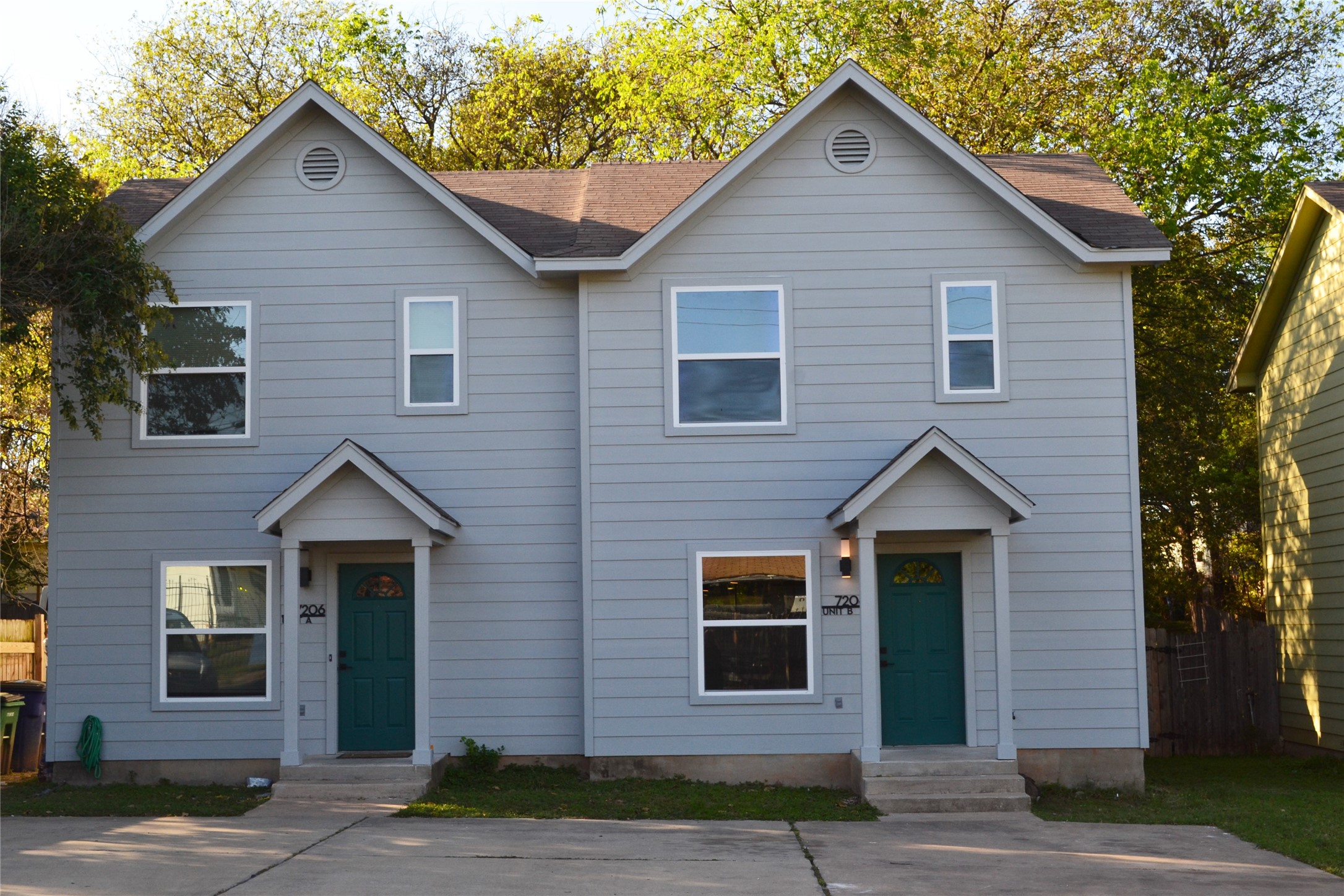 main property photo 18