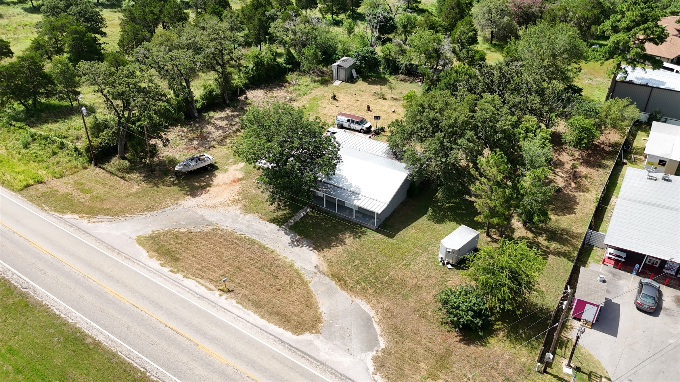 main property photo 24