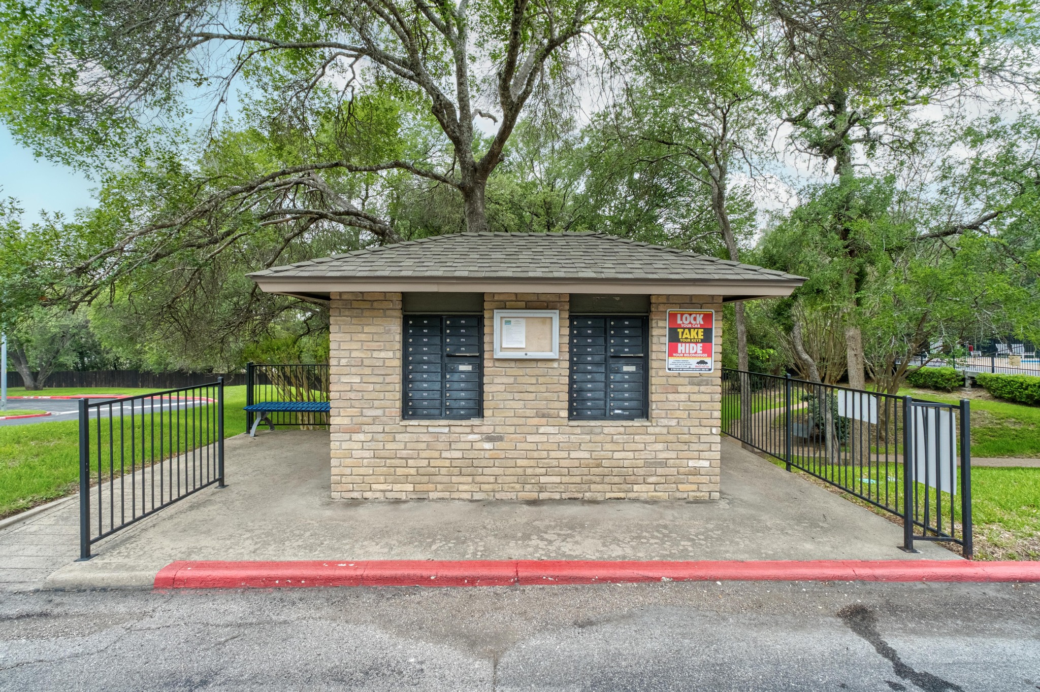 main property photo 31