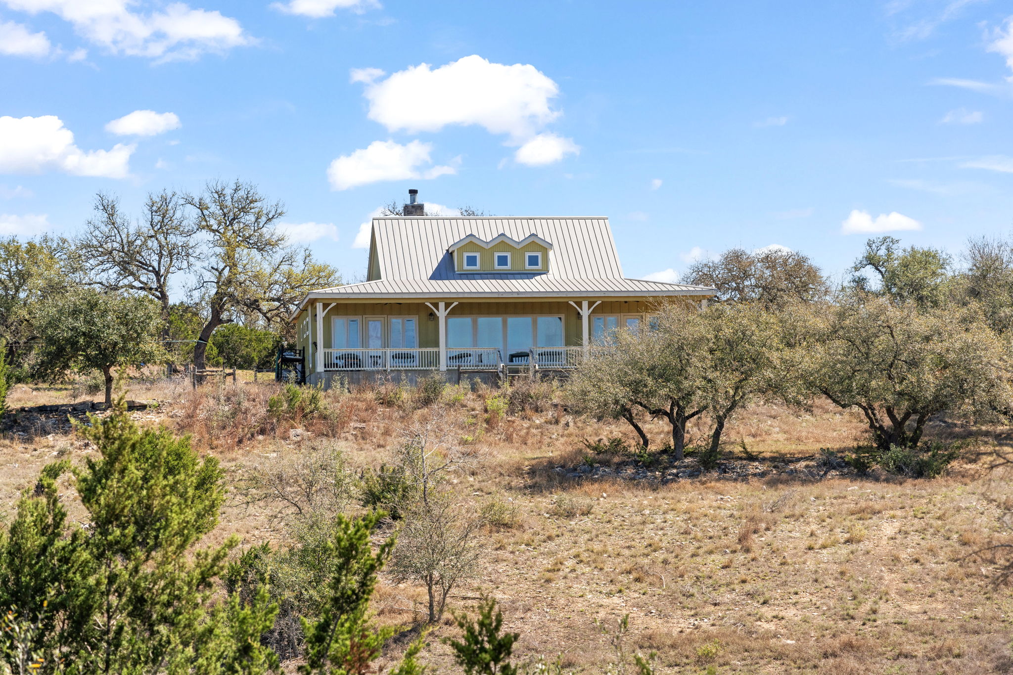 main property photo 17