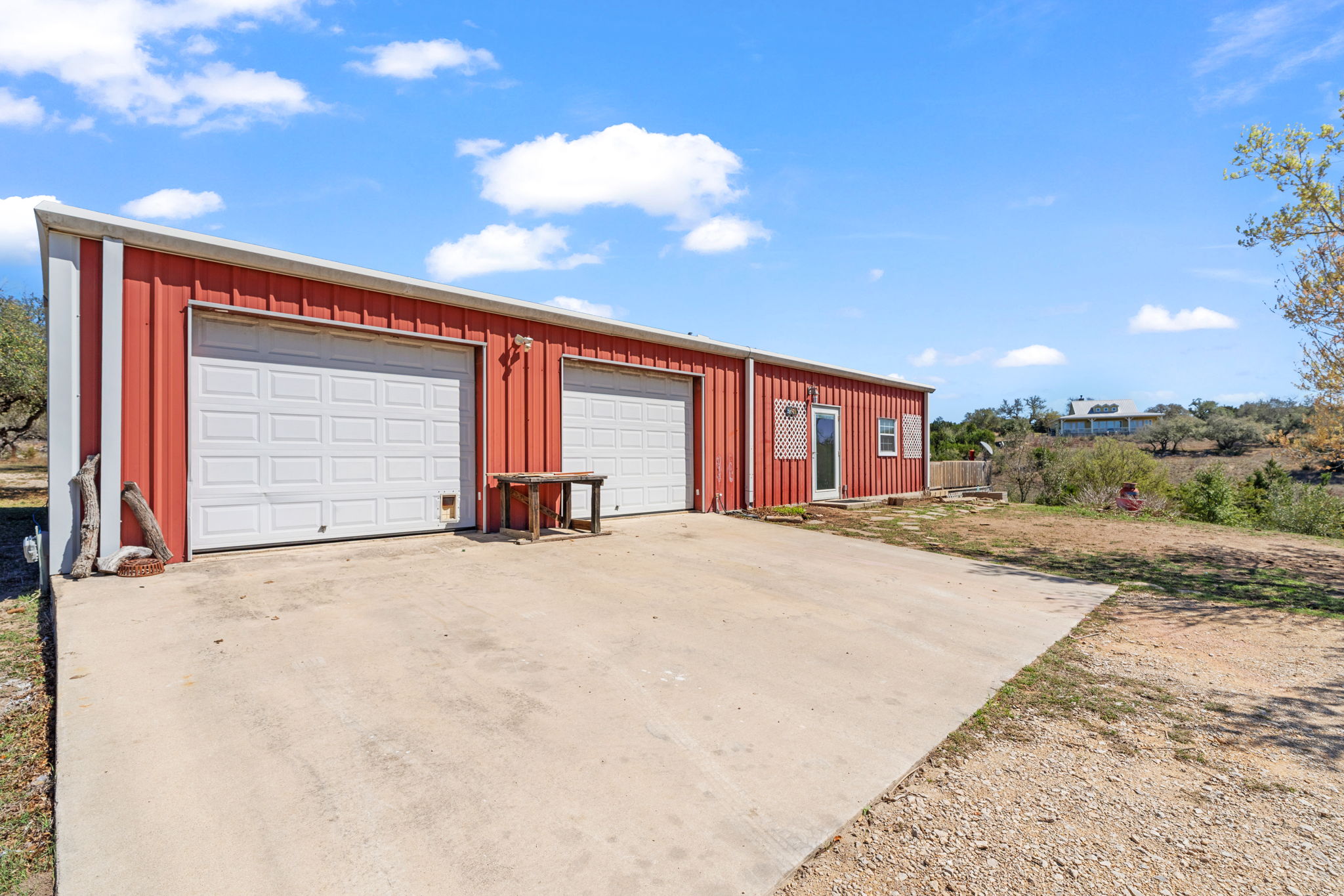 main property photo 19