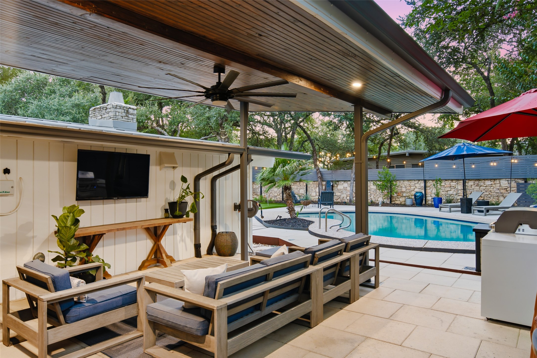 main property photo 31
