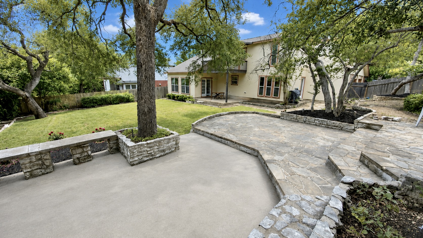 main property photo 22