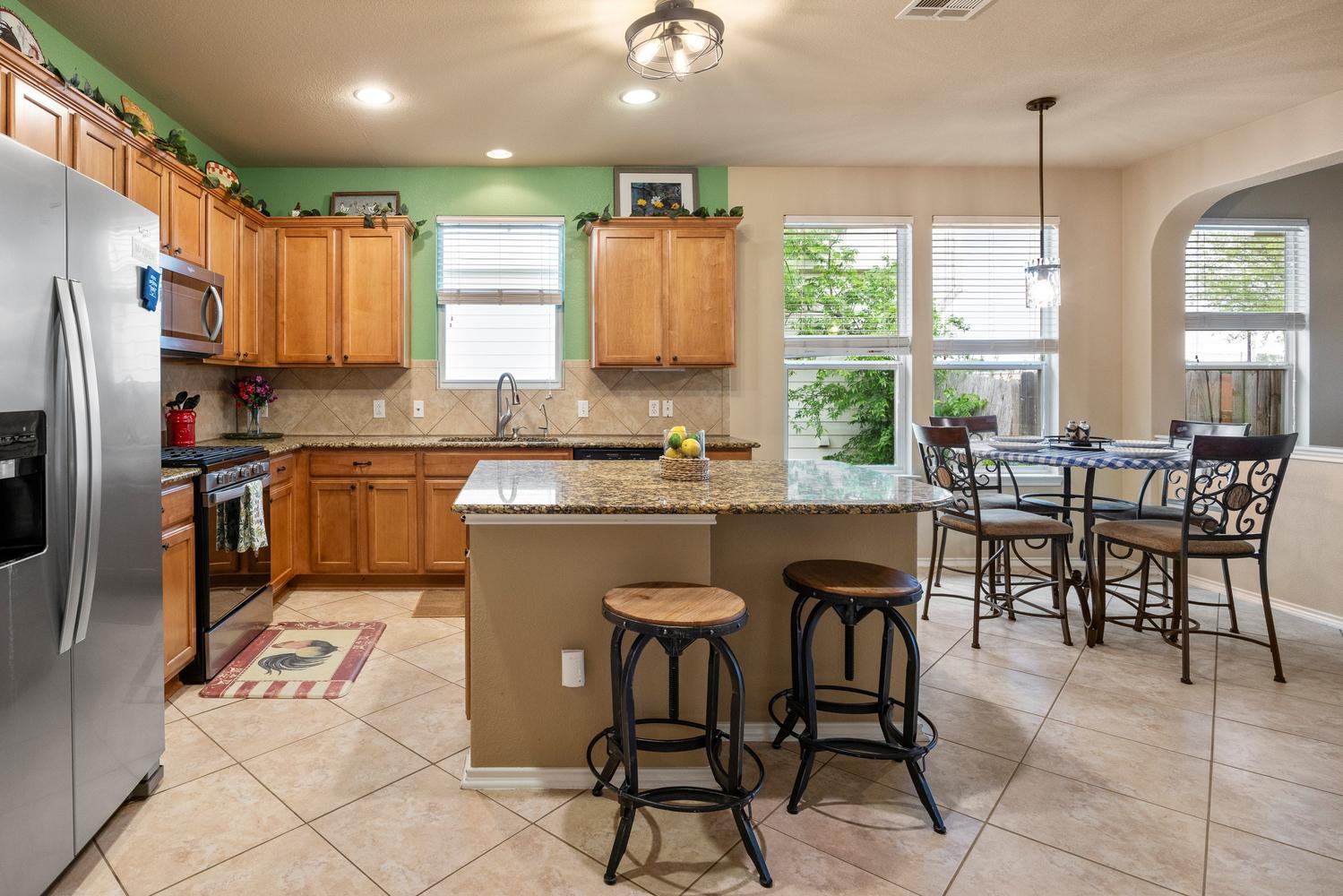main property photo 5