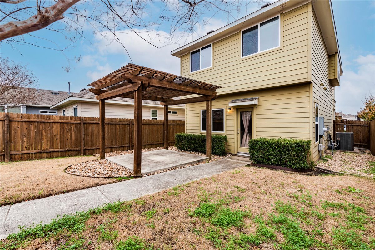 main property photo 33