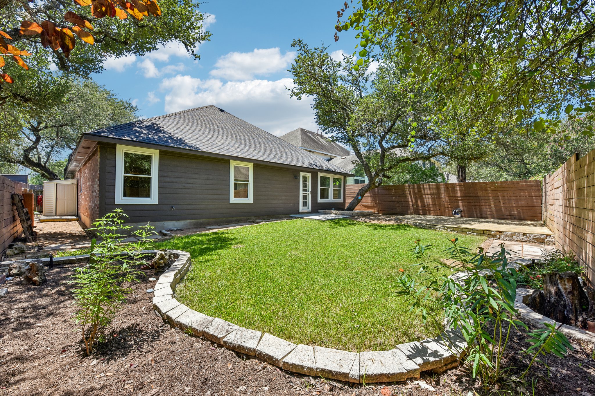 main property photo 22