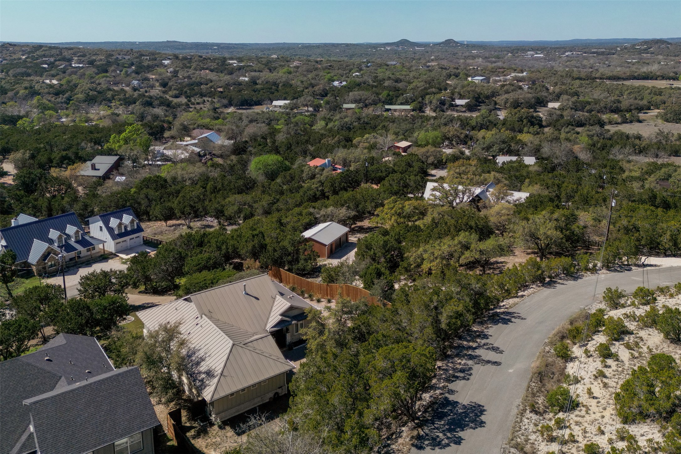 main property photo 30