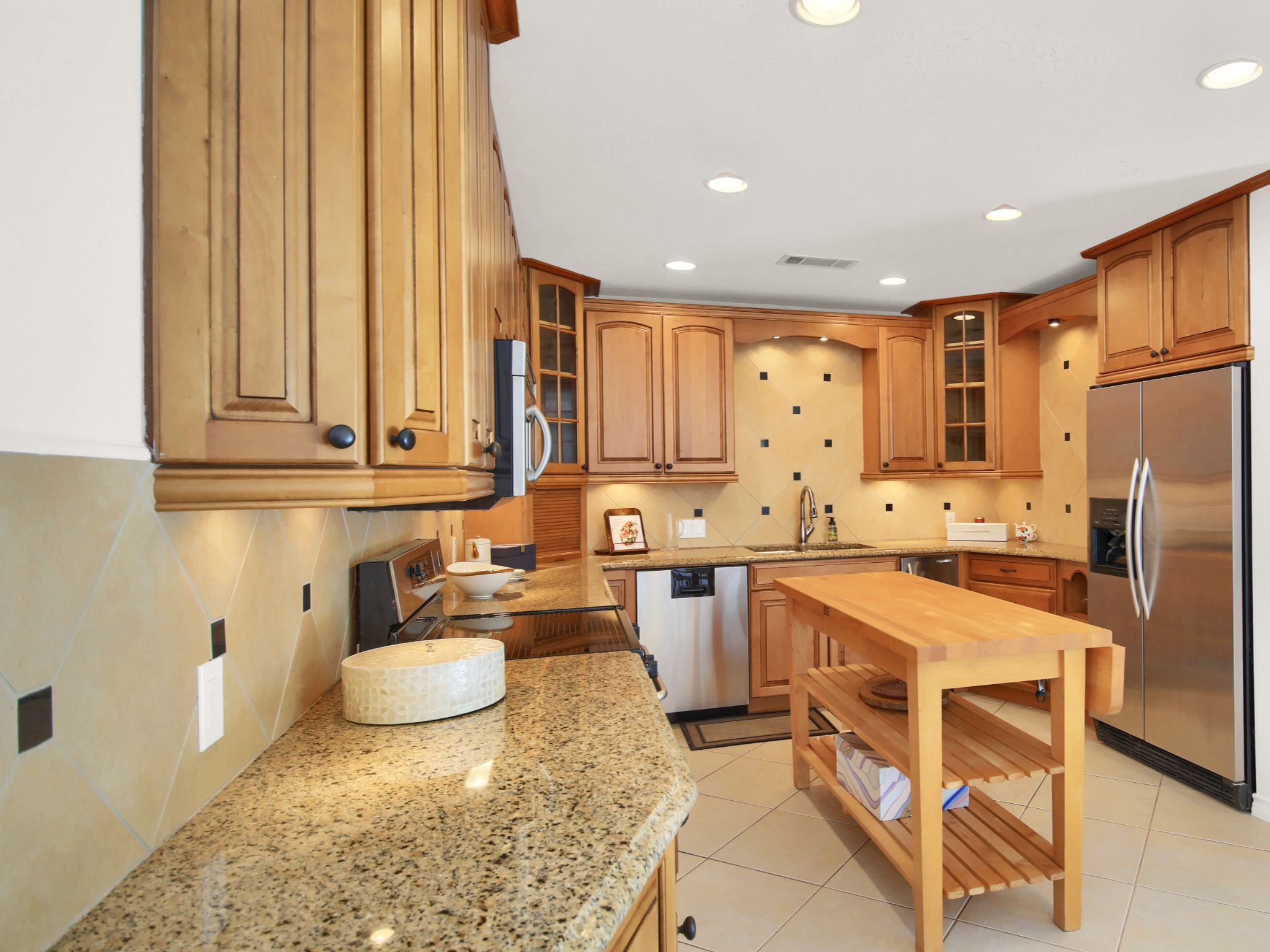 main property photo 17