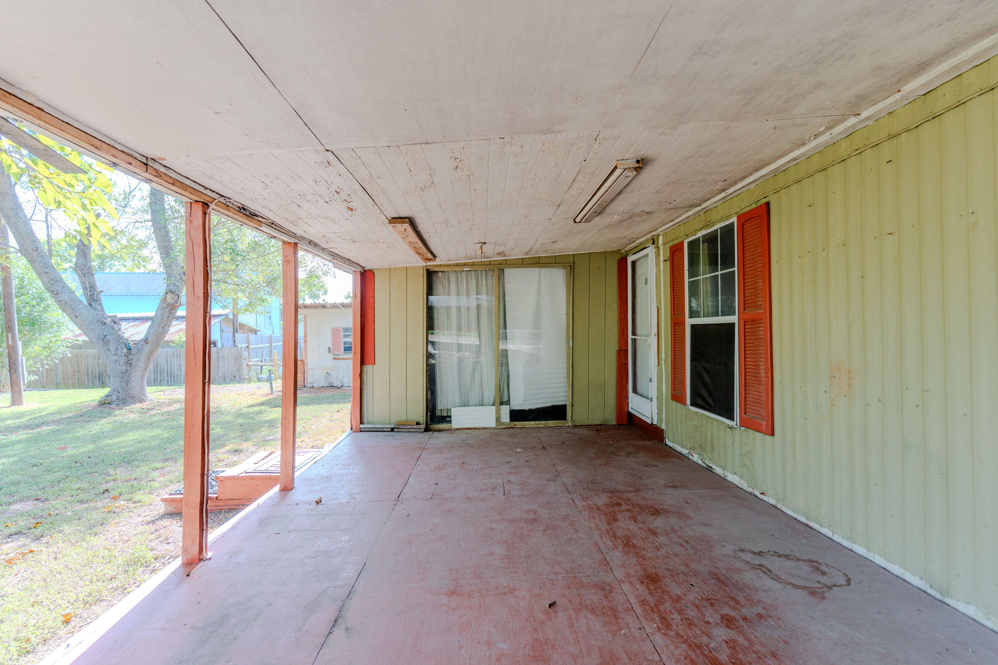 main property photo 14