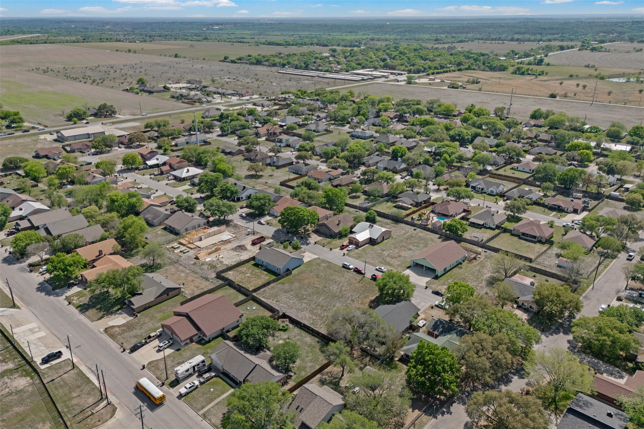 main property photo 34