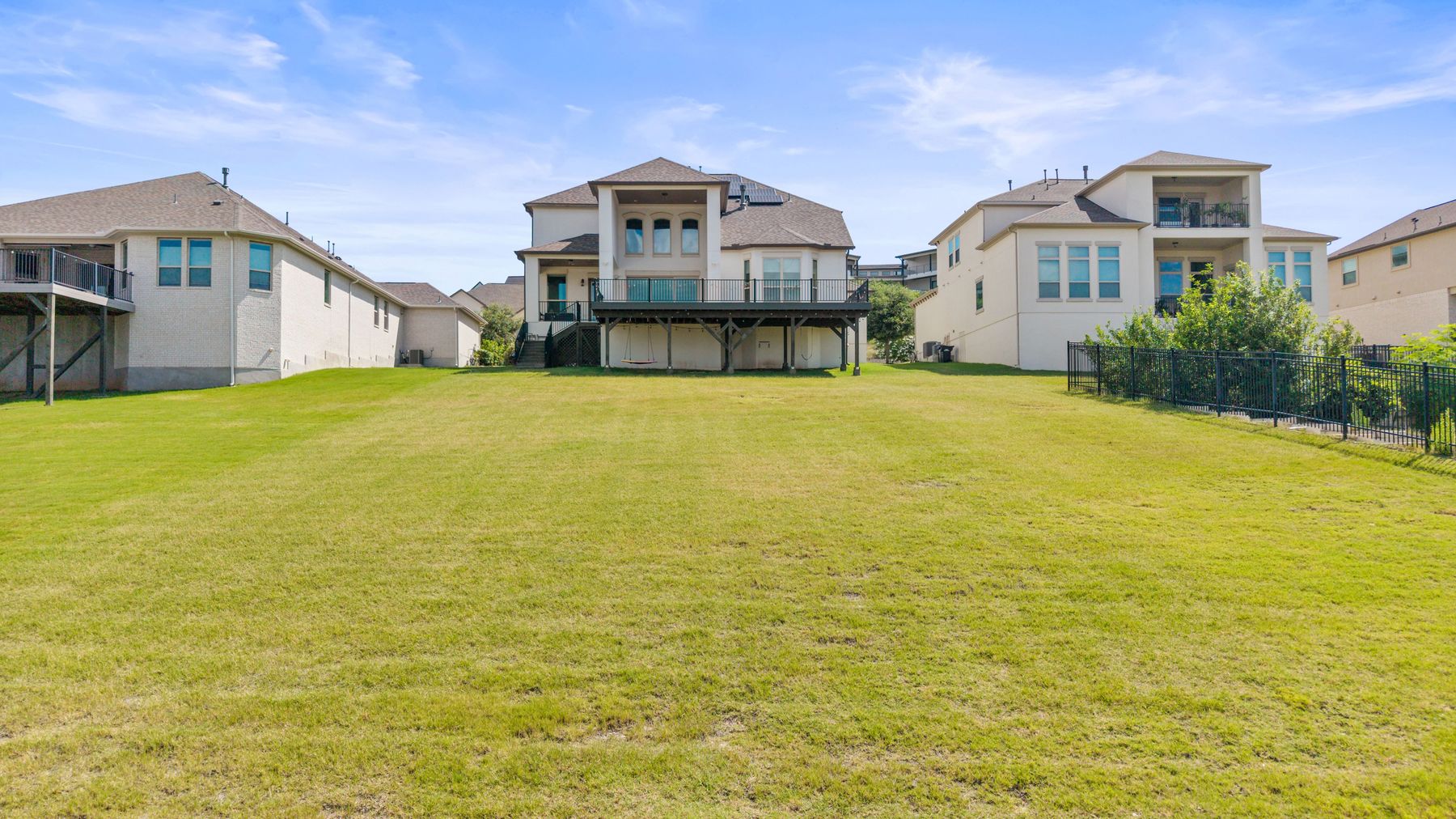 main property photo 38
