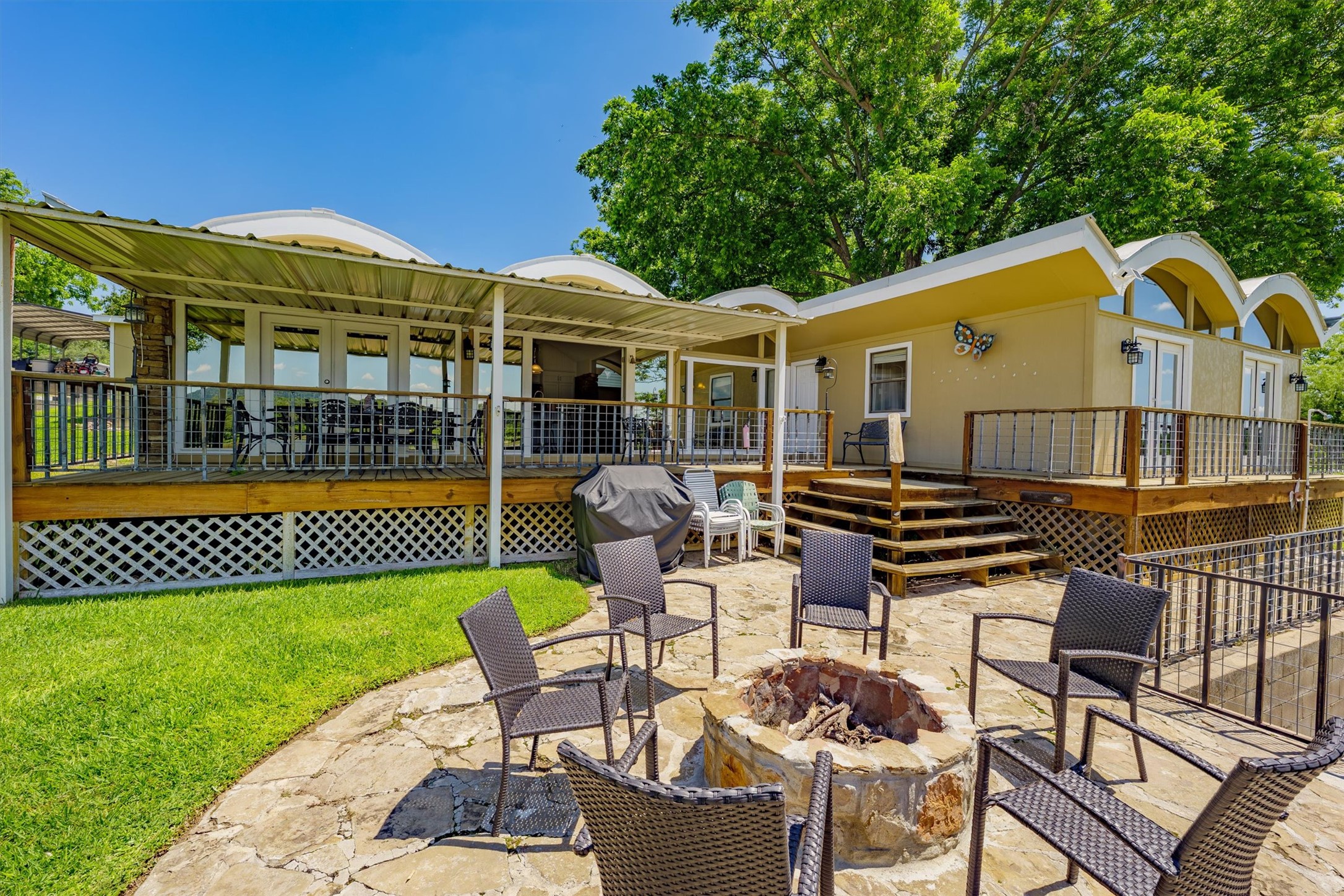 main property photo 21