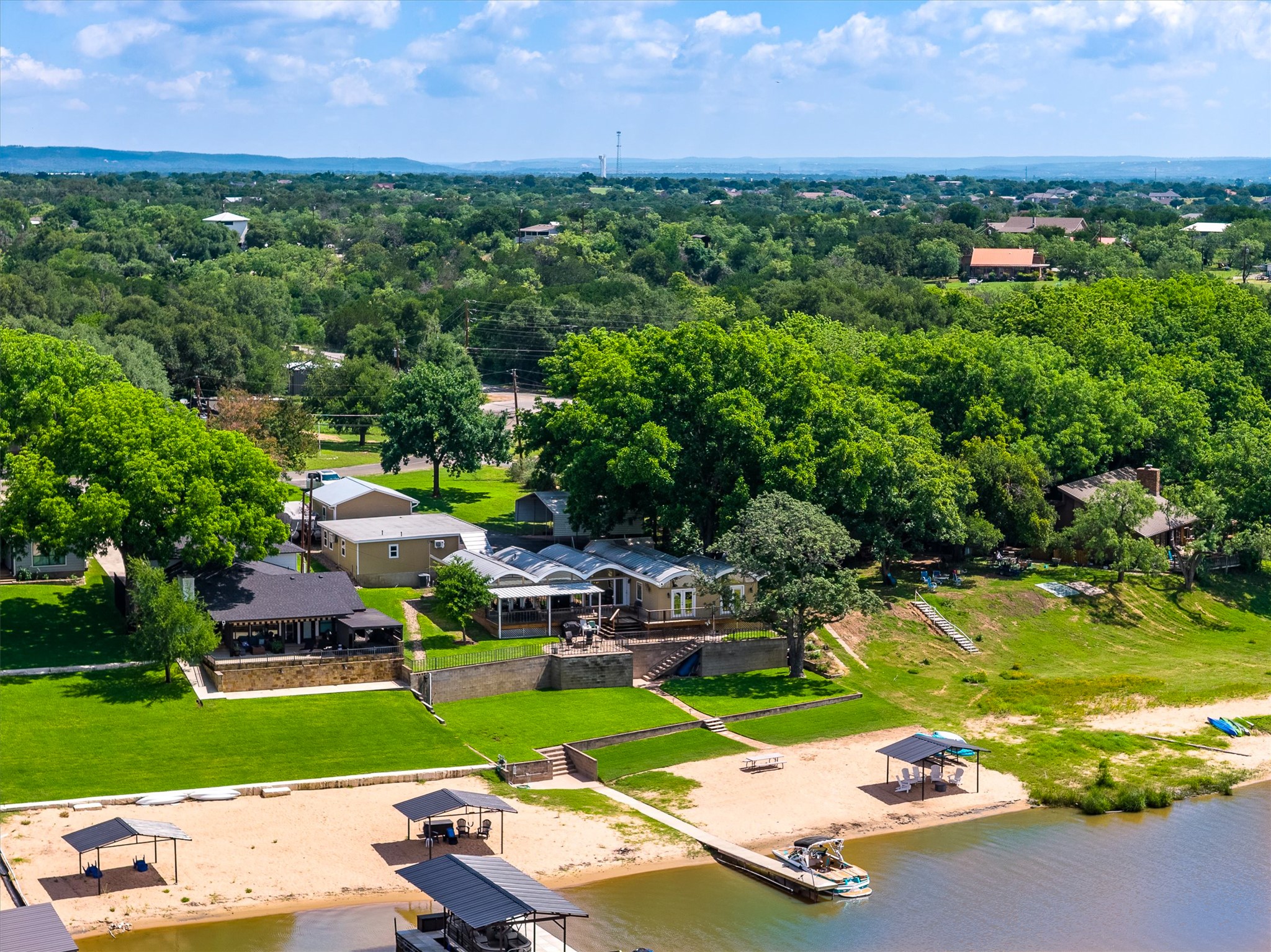 main property photo 37