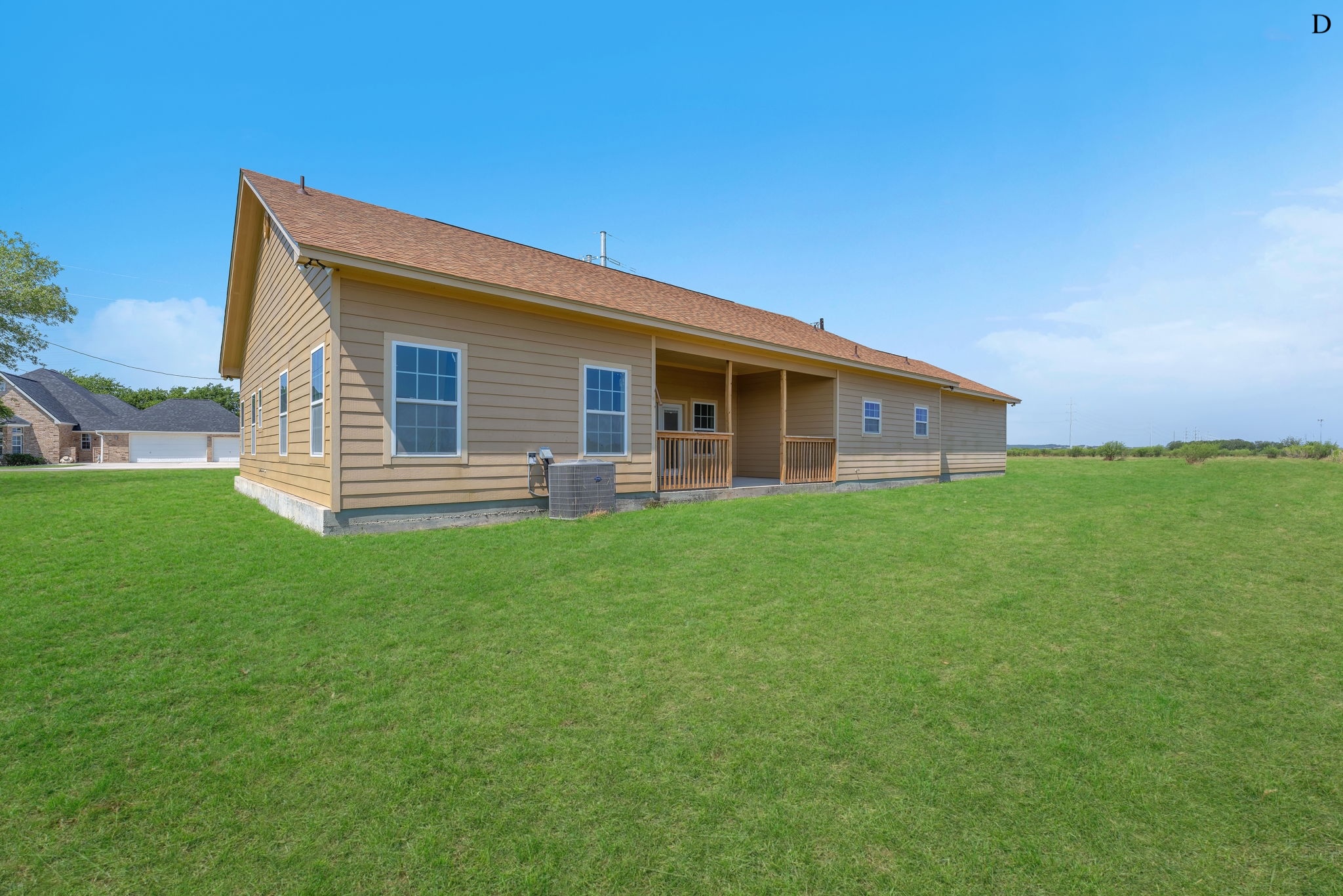 main property photo 37