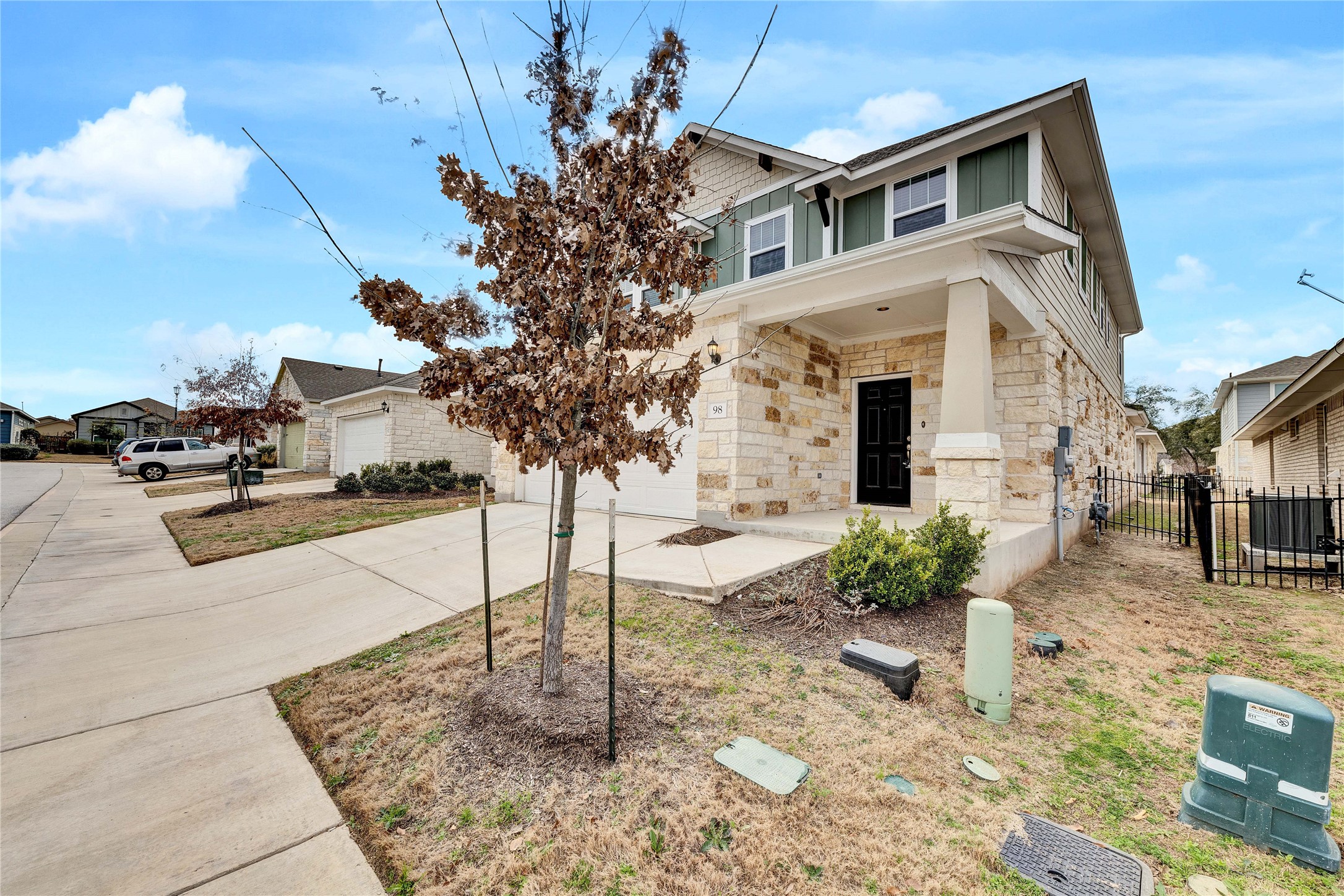main property photo 37