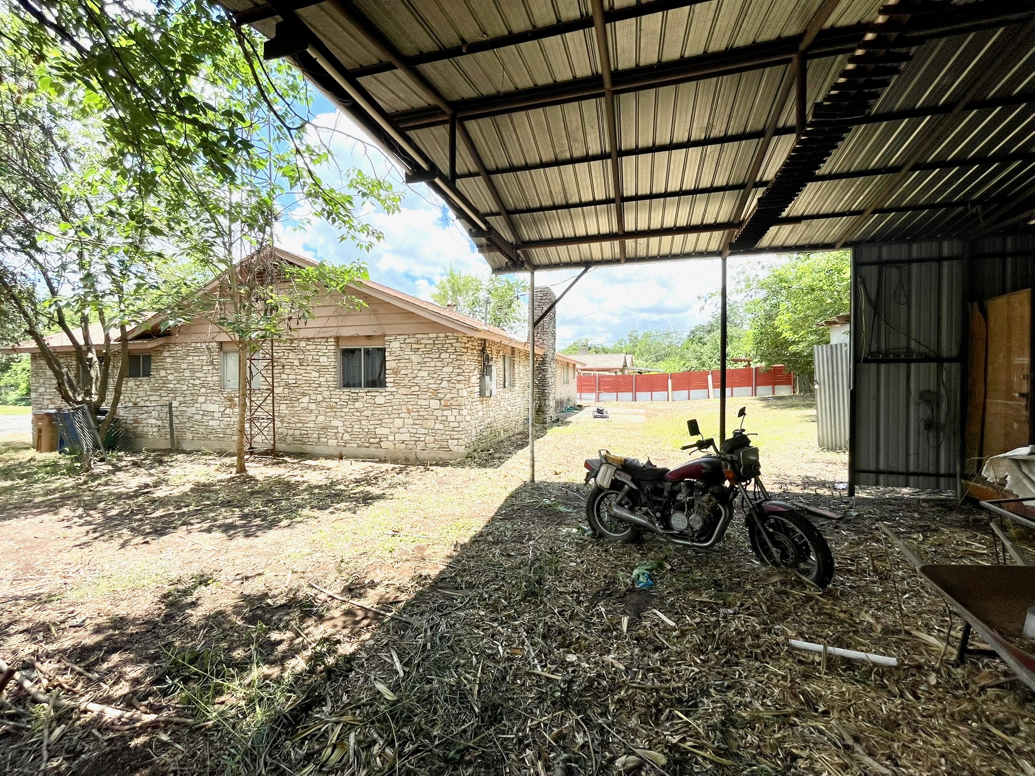 main property photo 12