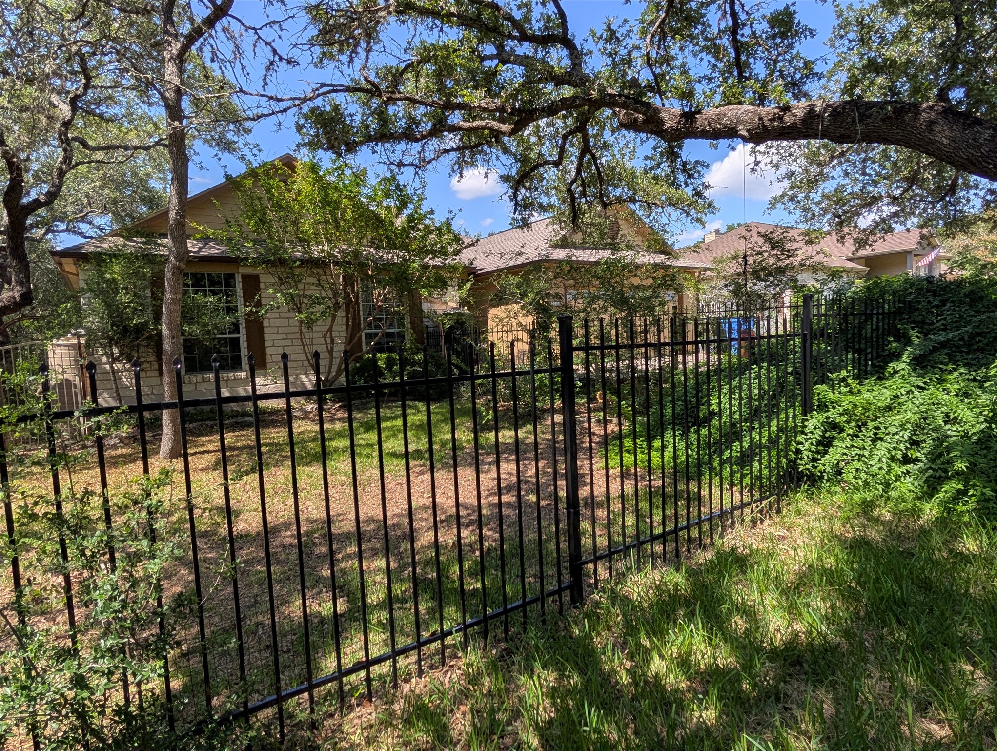 main property photo 24