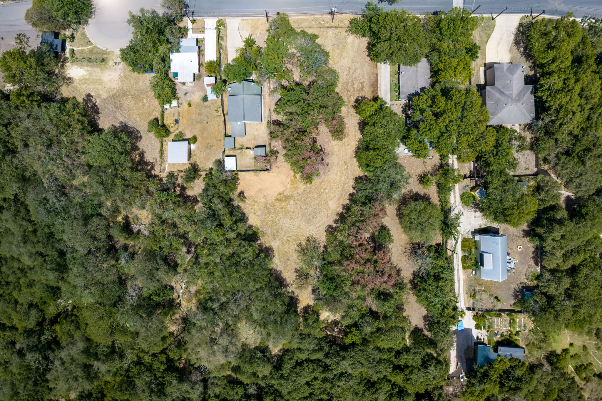 main property photo 20