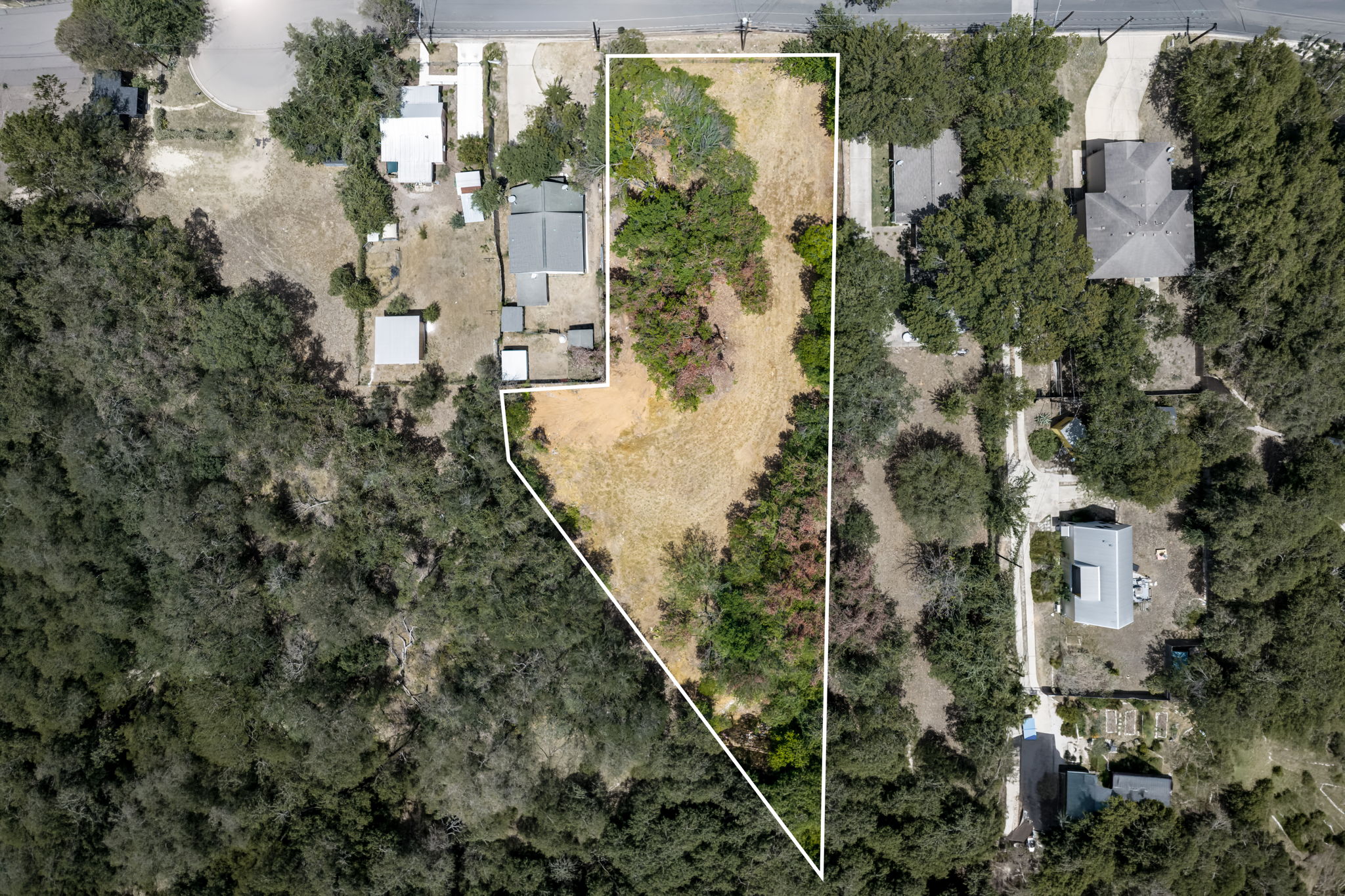 main property photo 9