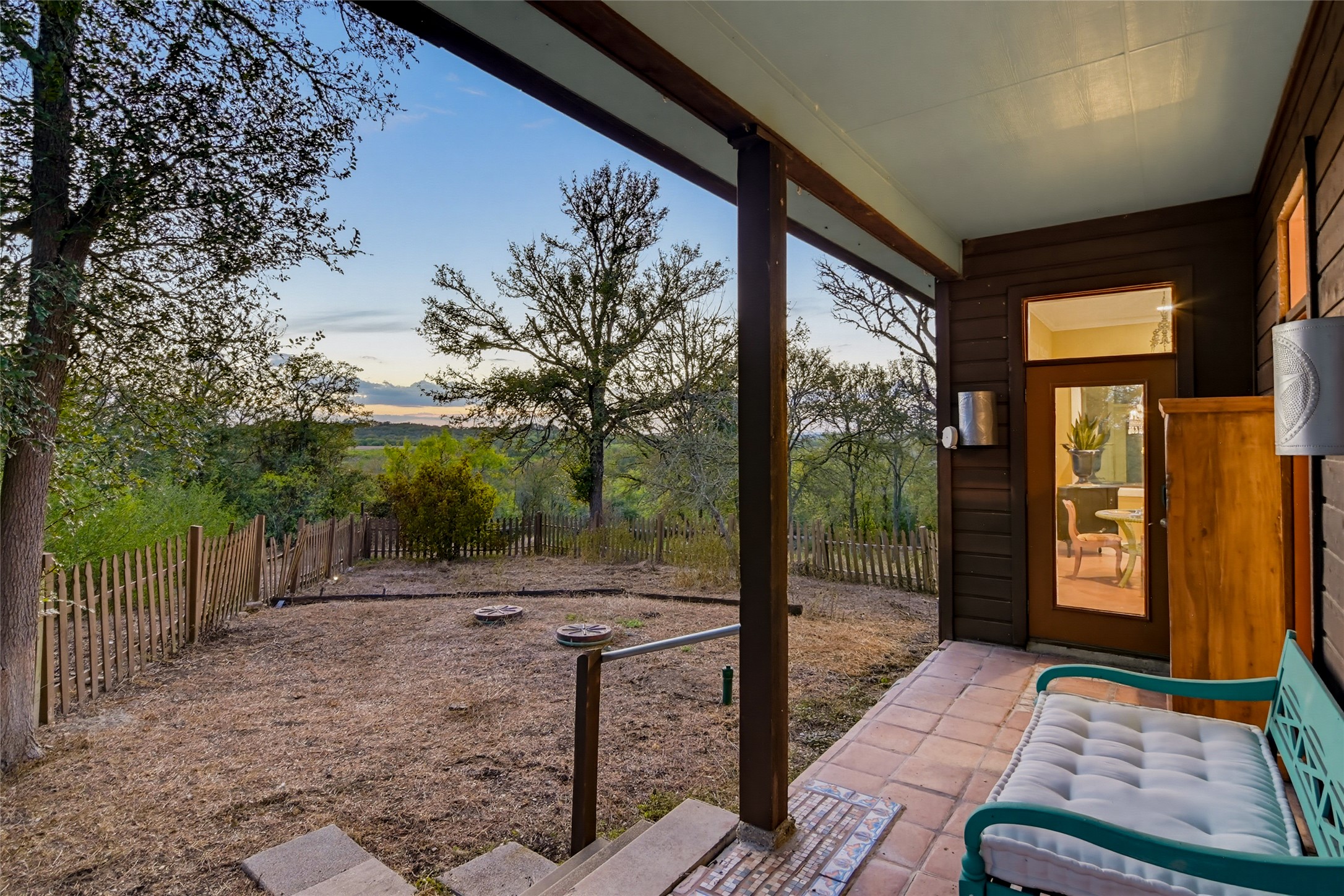main property photo 32
