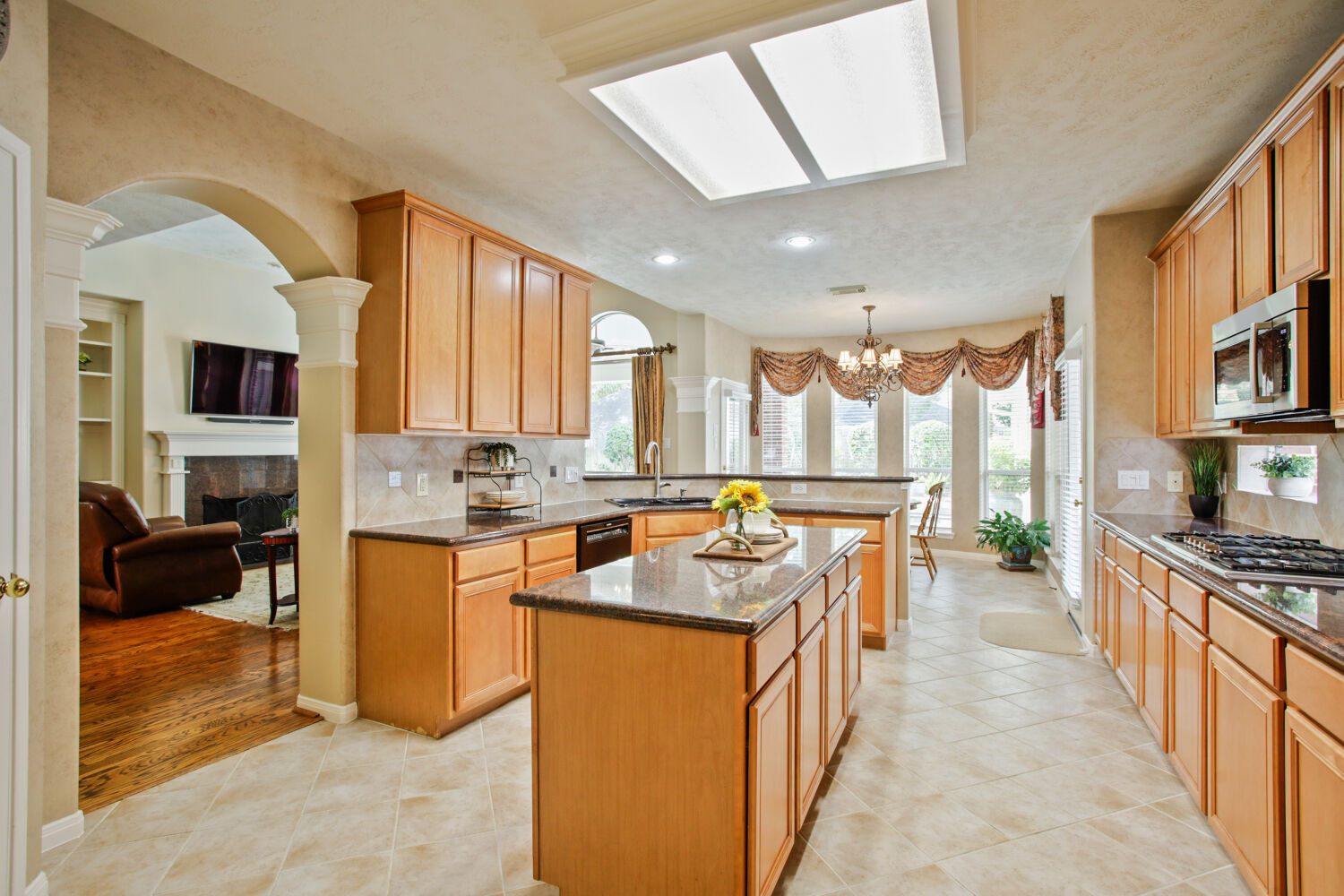 main property photo 18