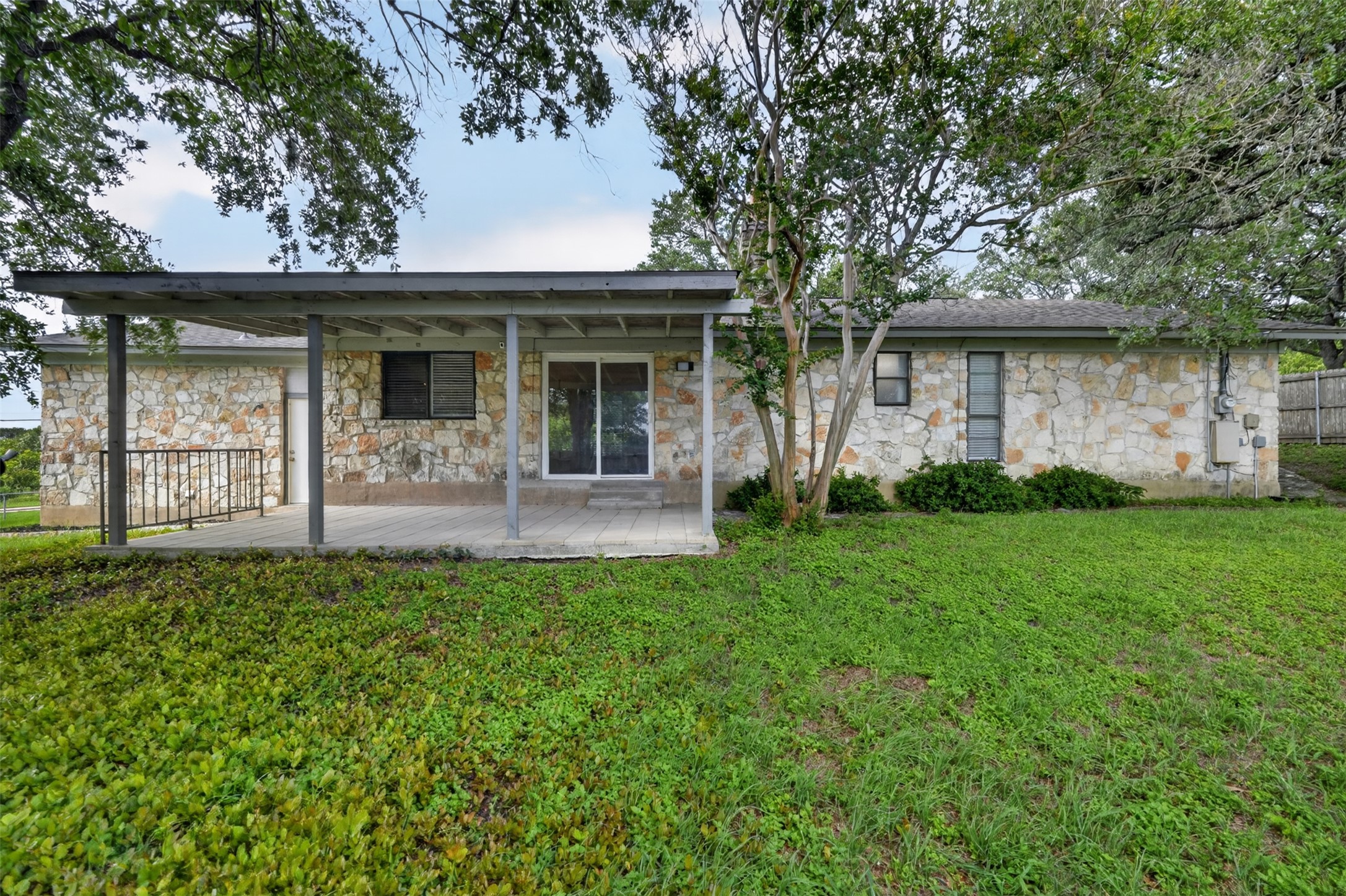 main property photo 14