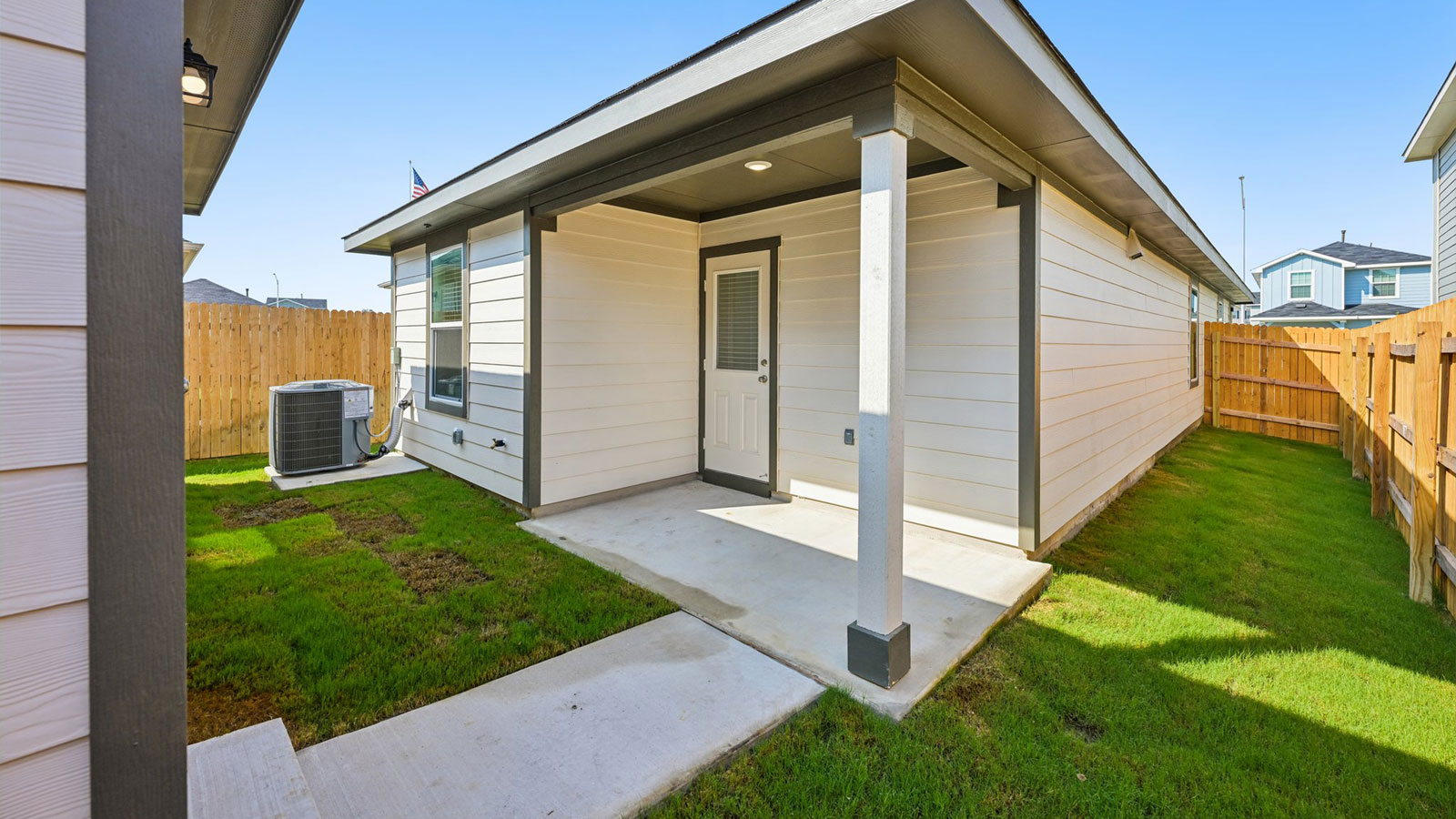 main property photo 29