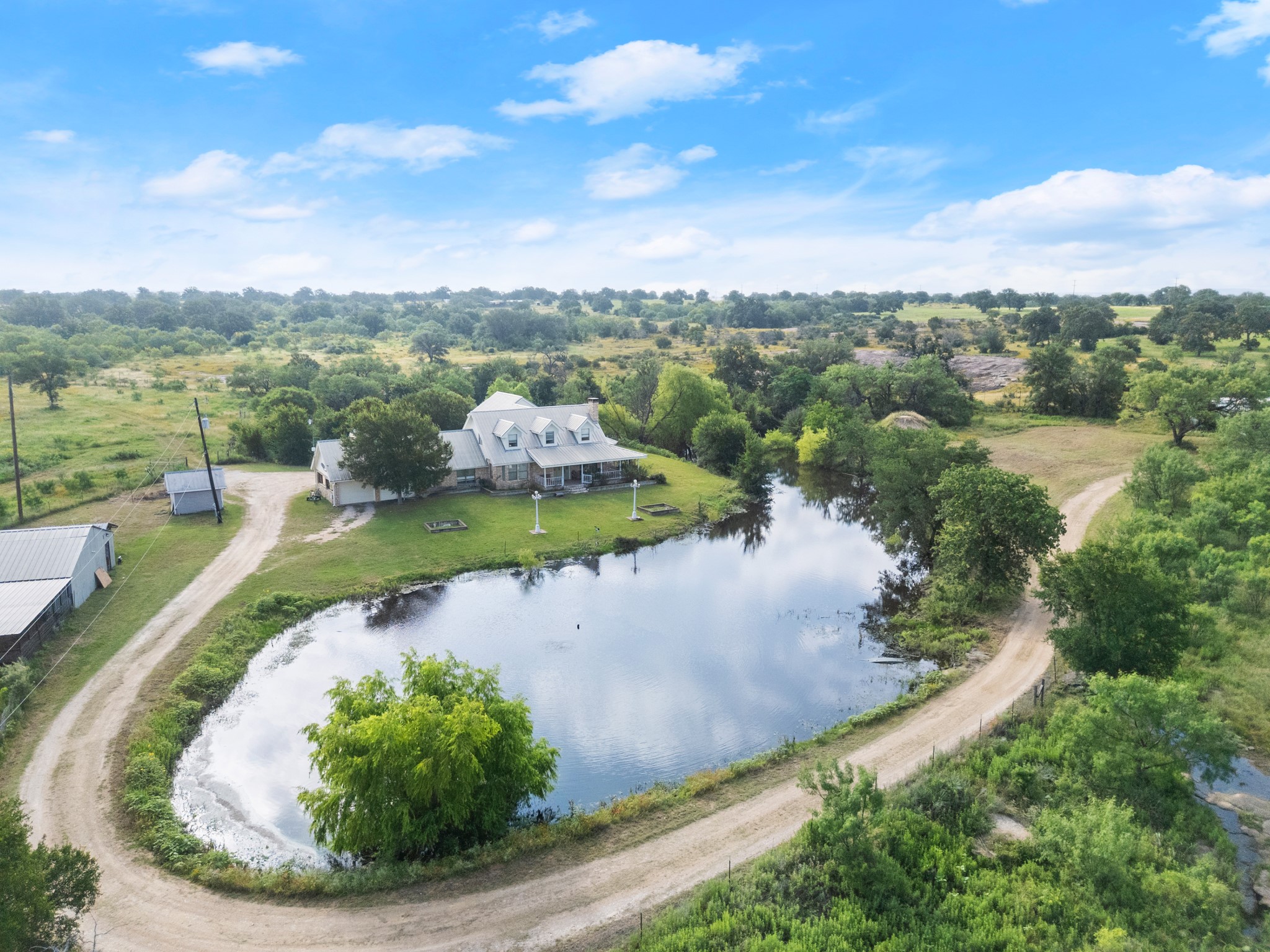 main property photo 9