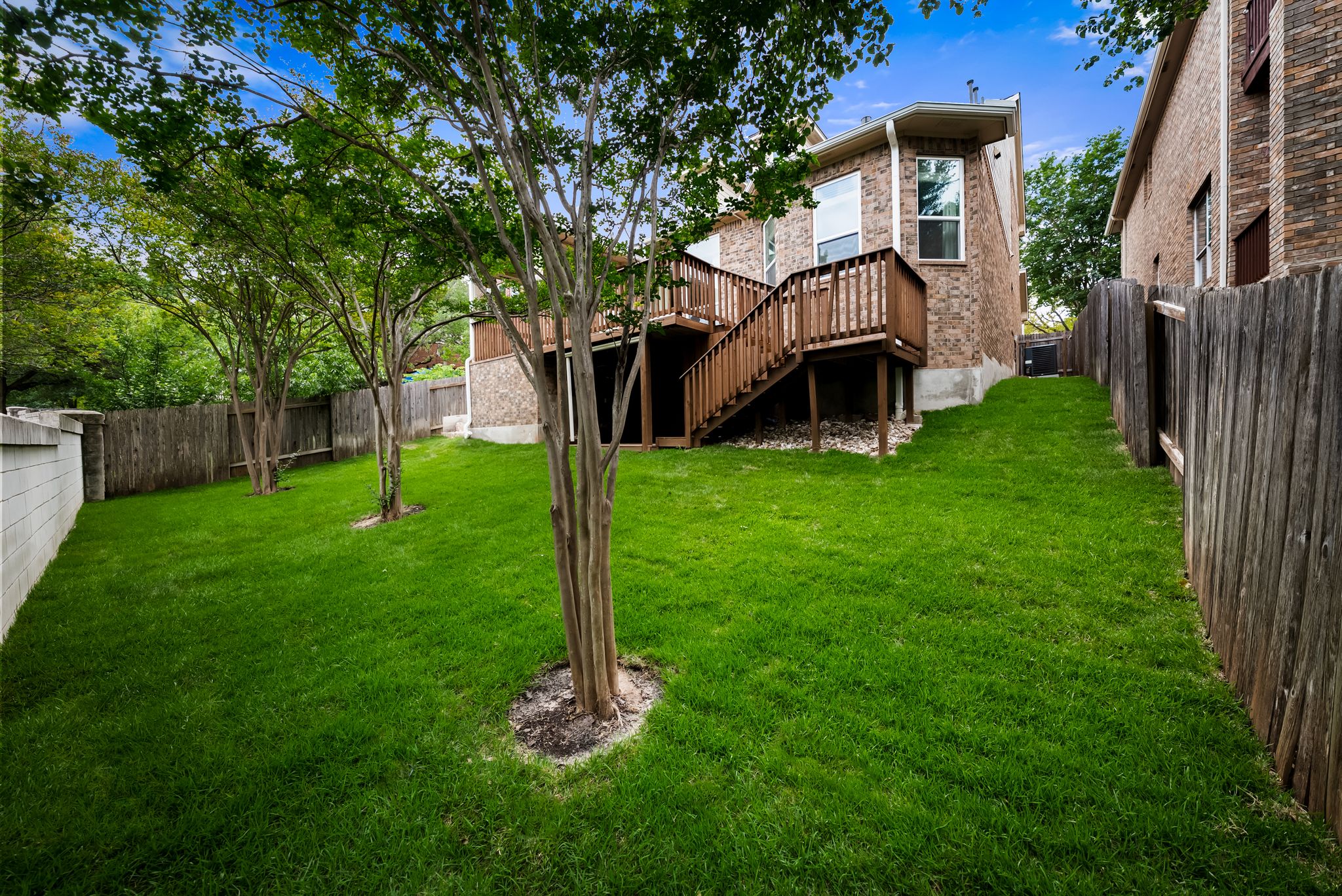 main property photo 35