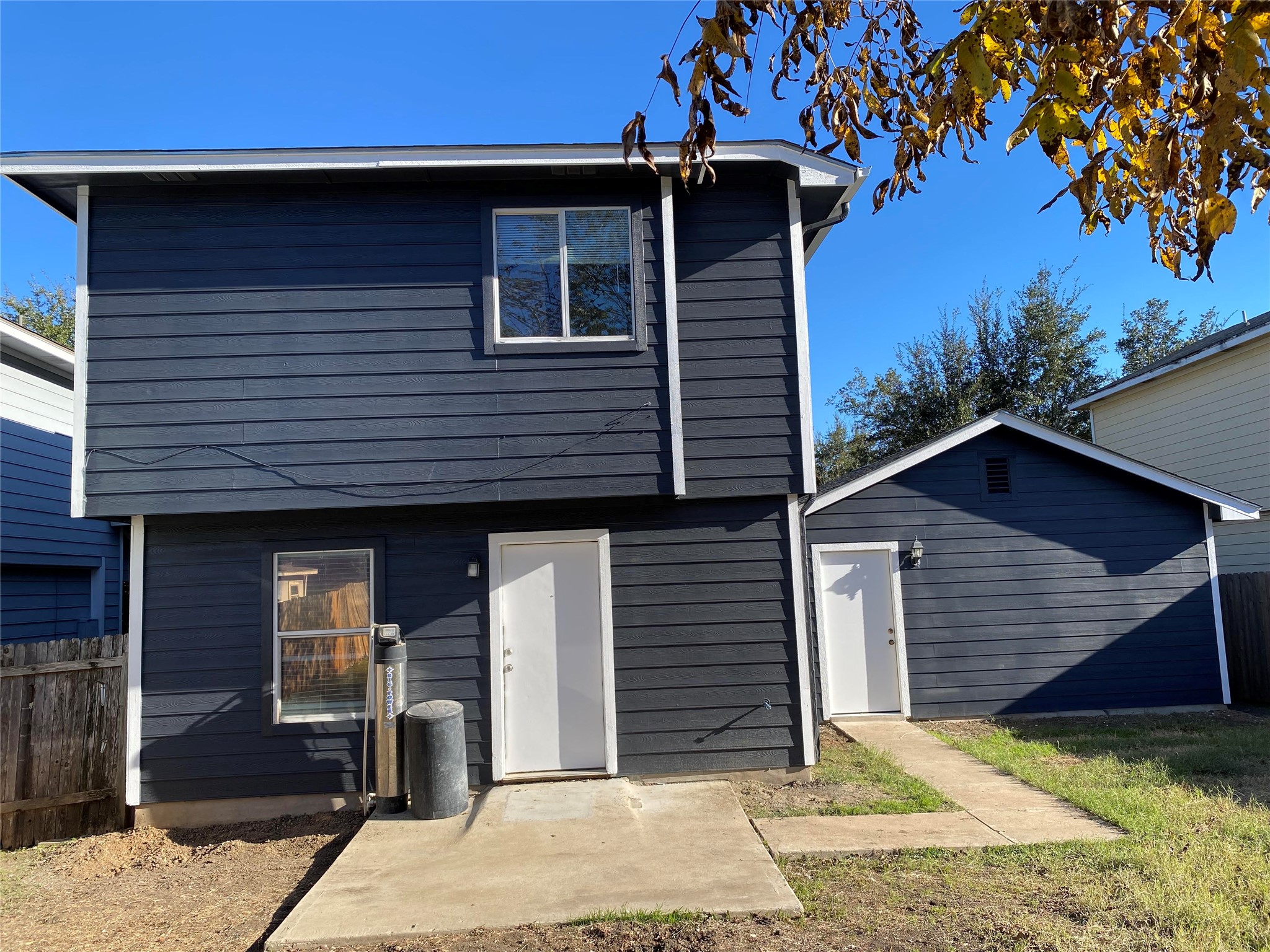 main property photo 16
