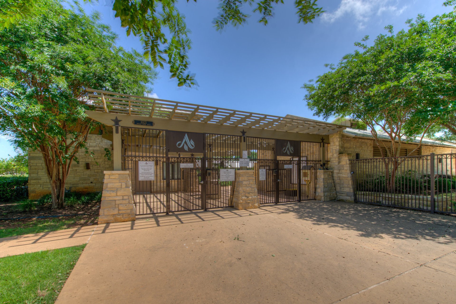 main property photo 38