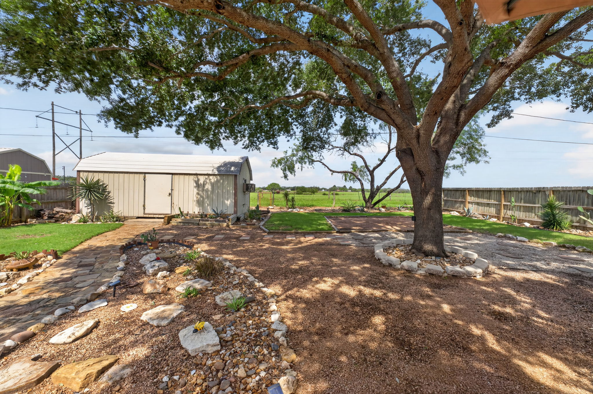 main property photo 34