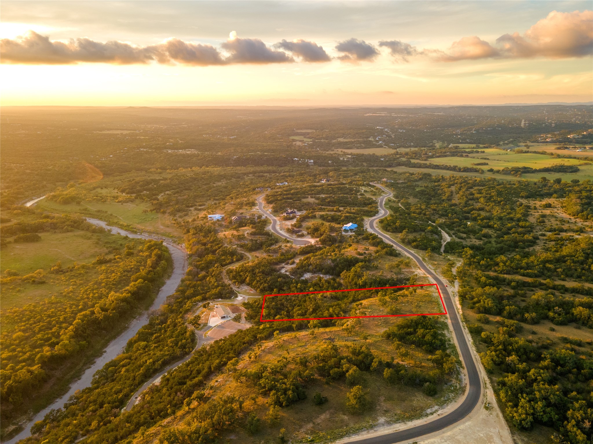 main property photo 18