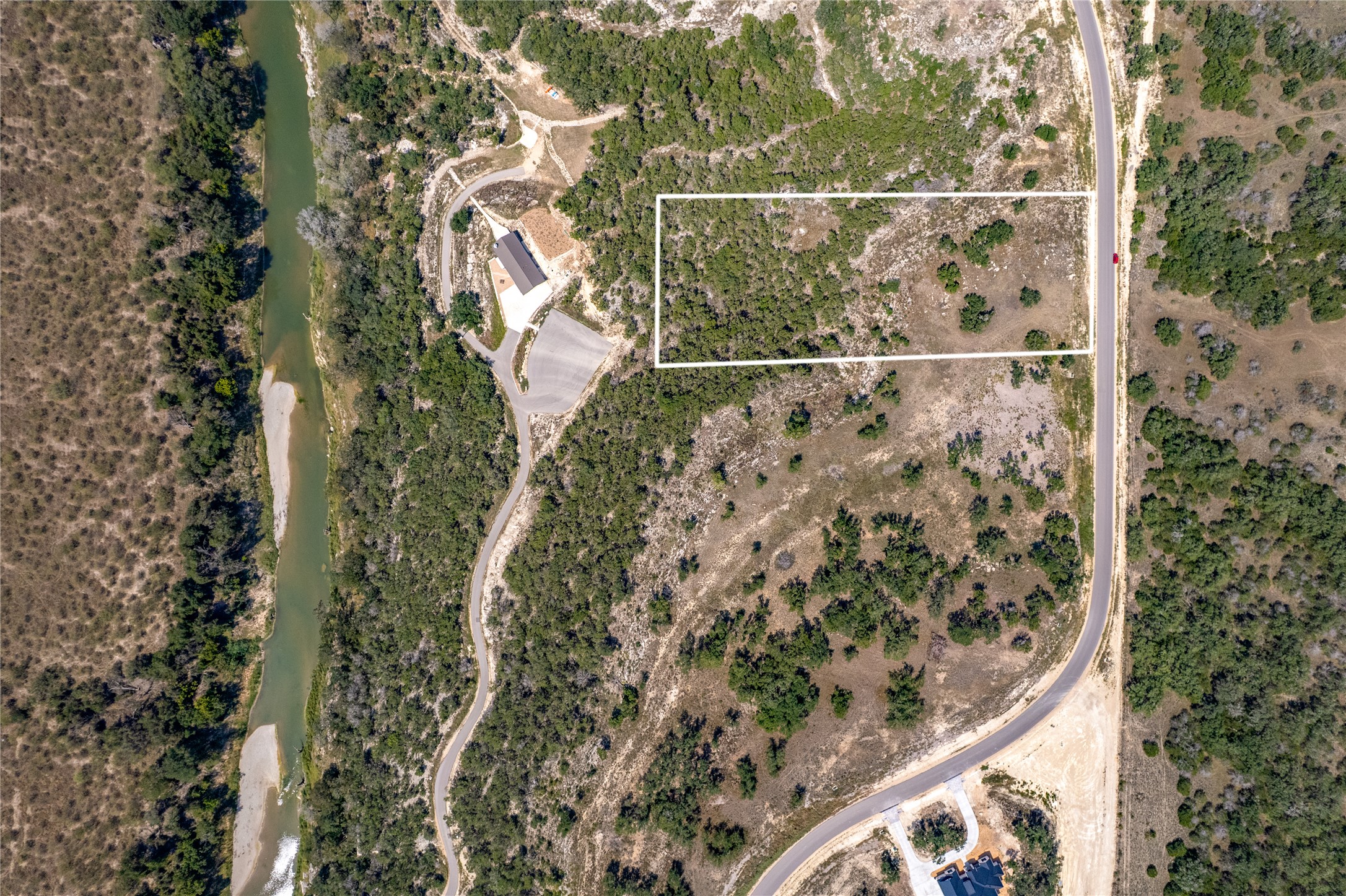 main property photo 26
