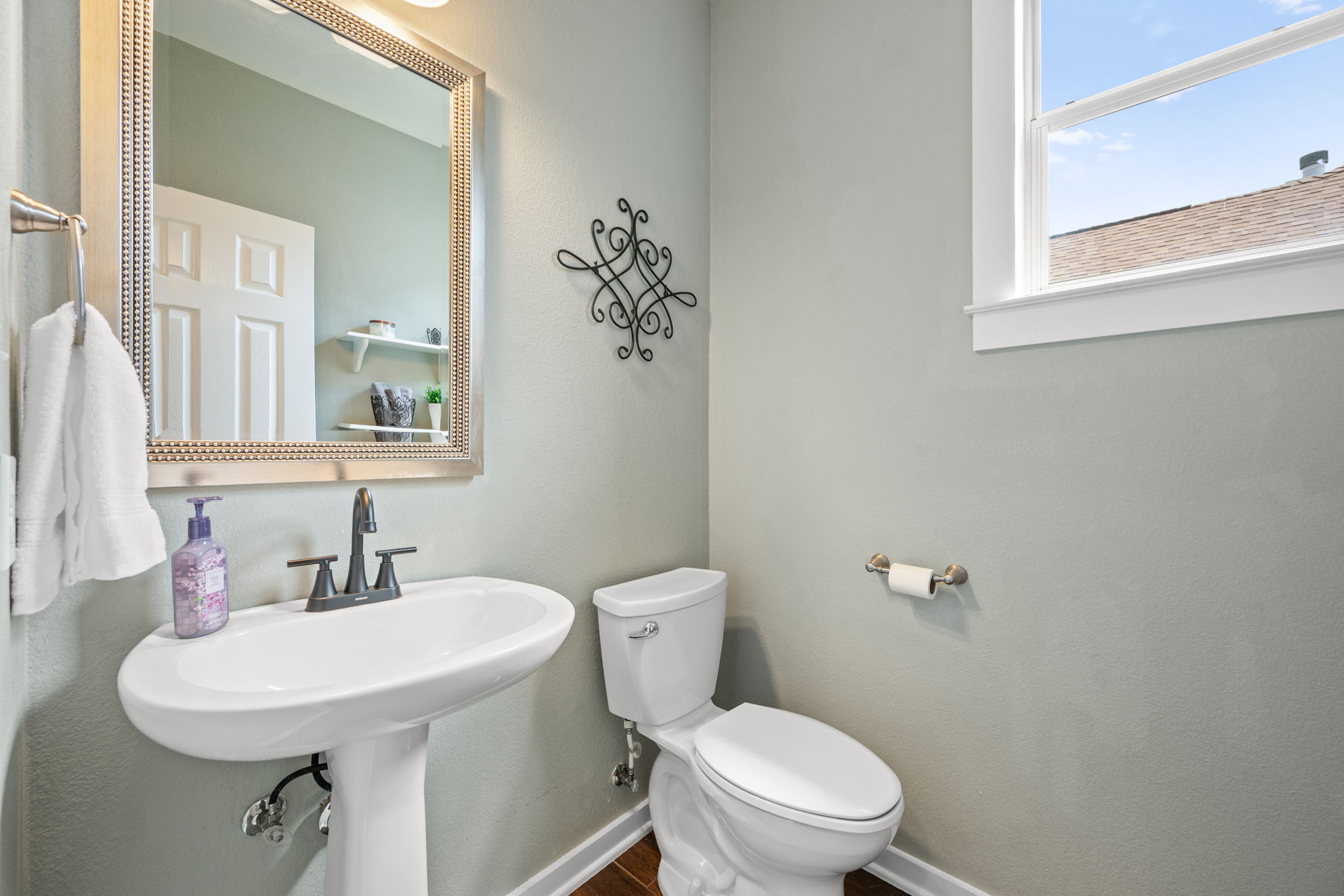 main property photo 17