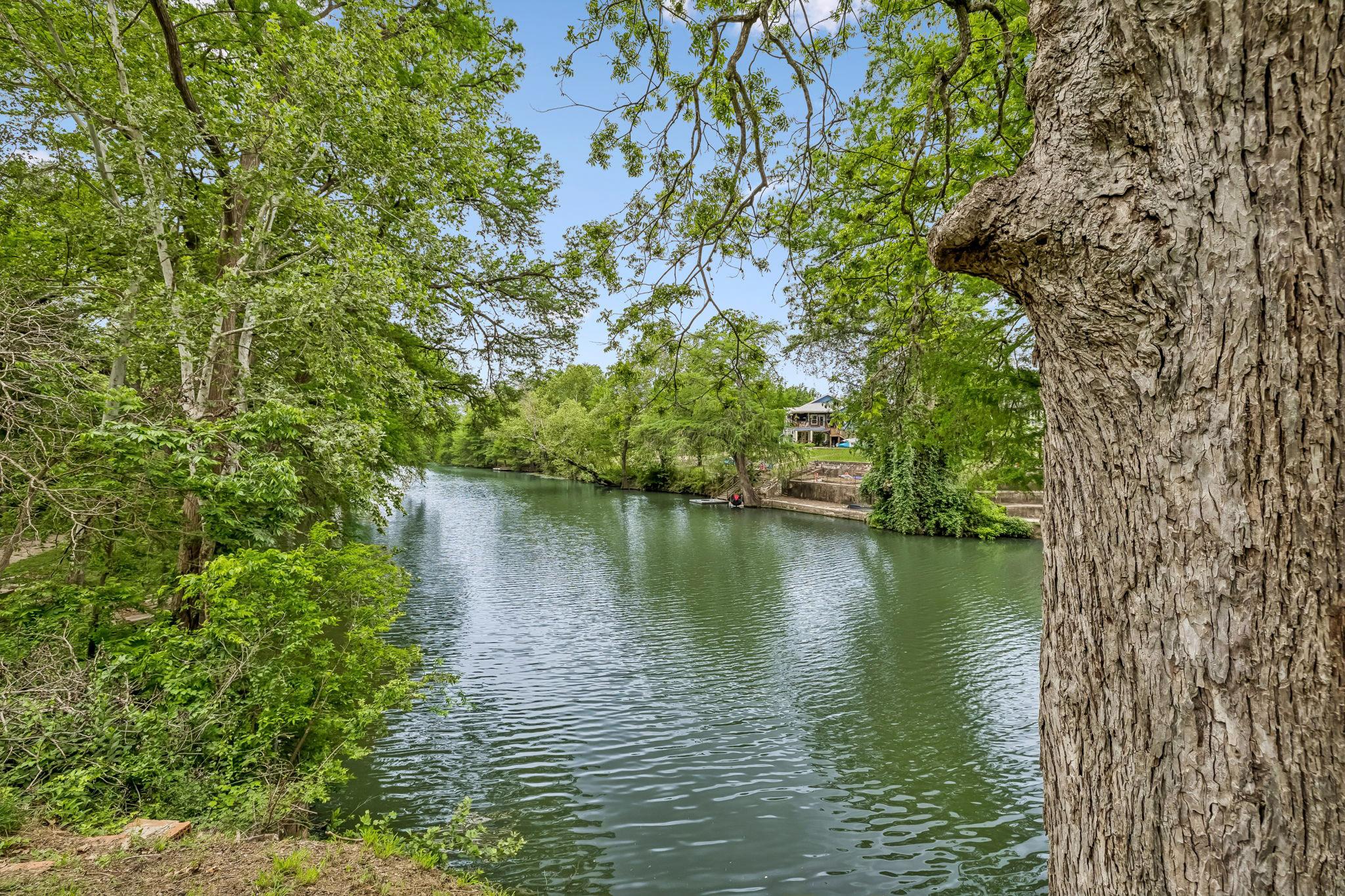 main property photo 26