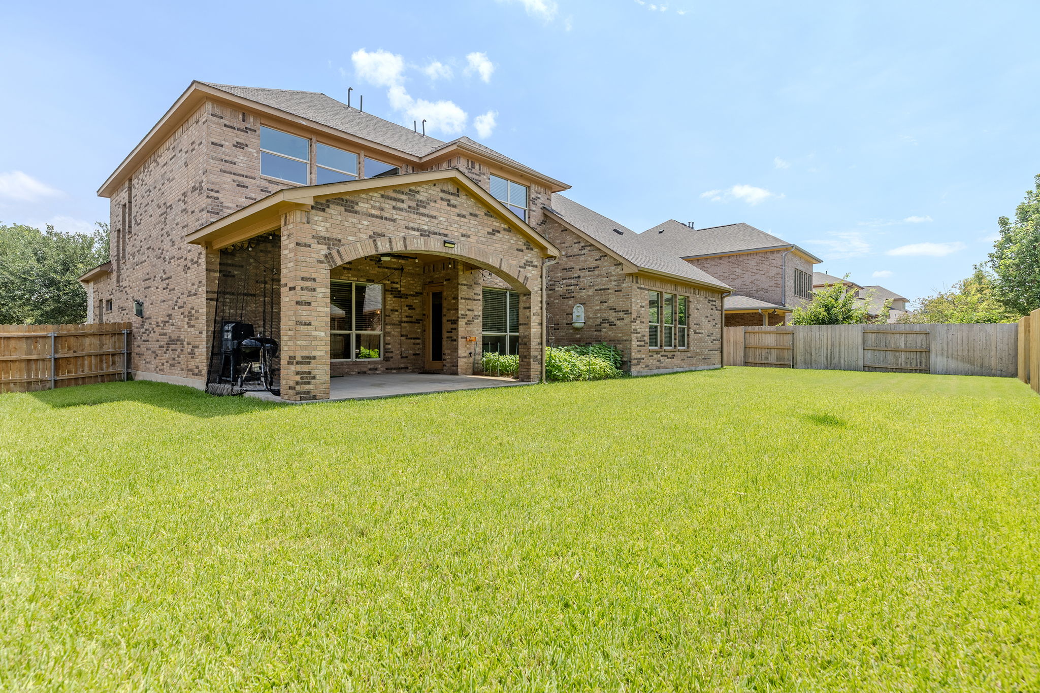 main property photo 33