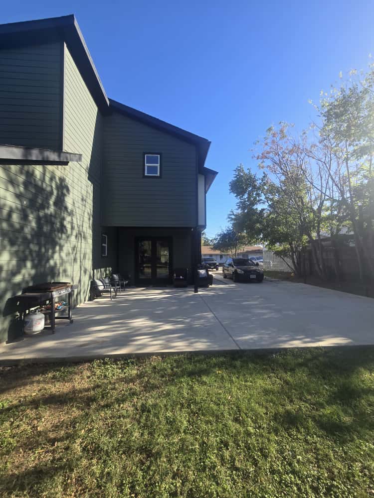 main property photo 15