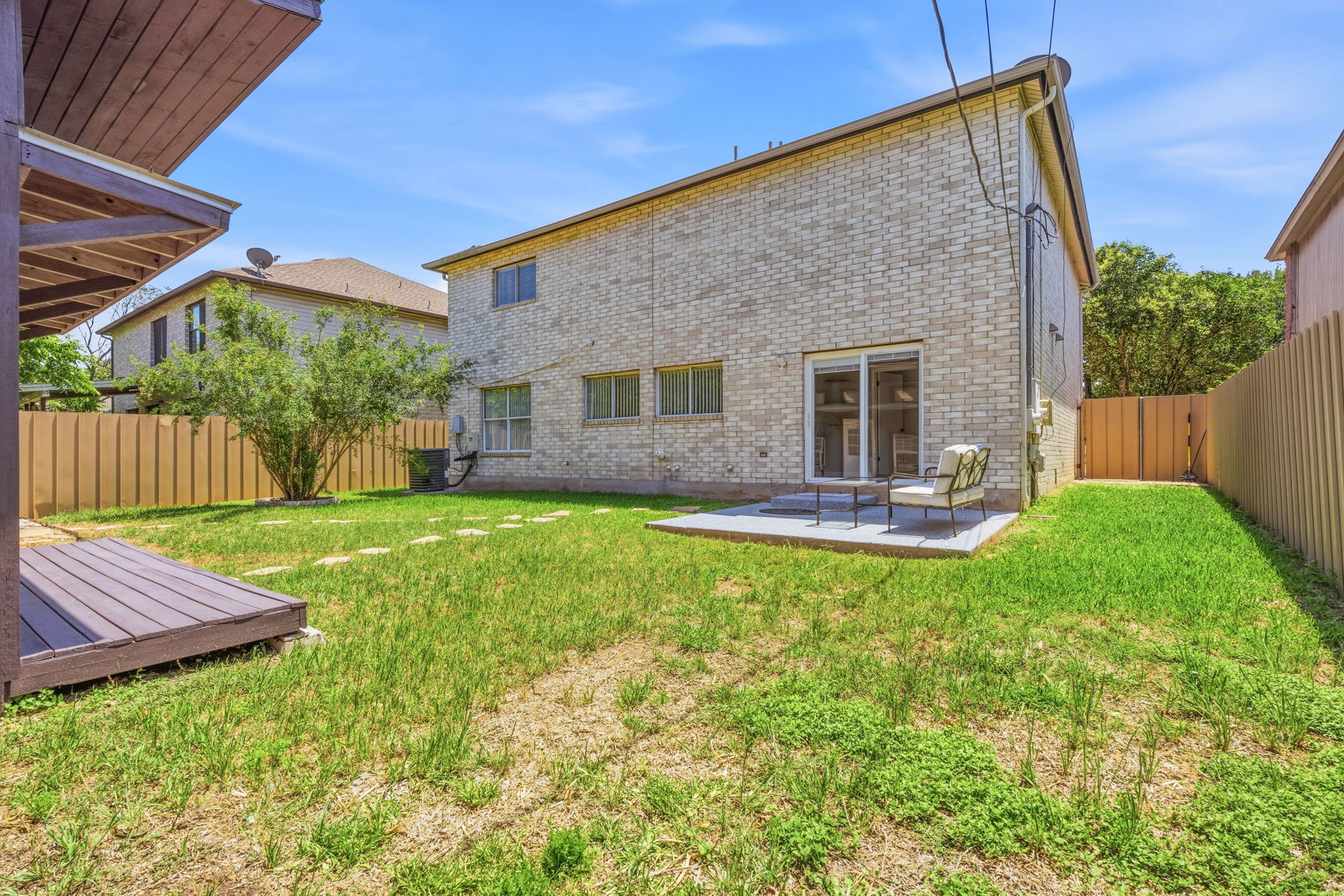 main property photo 27