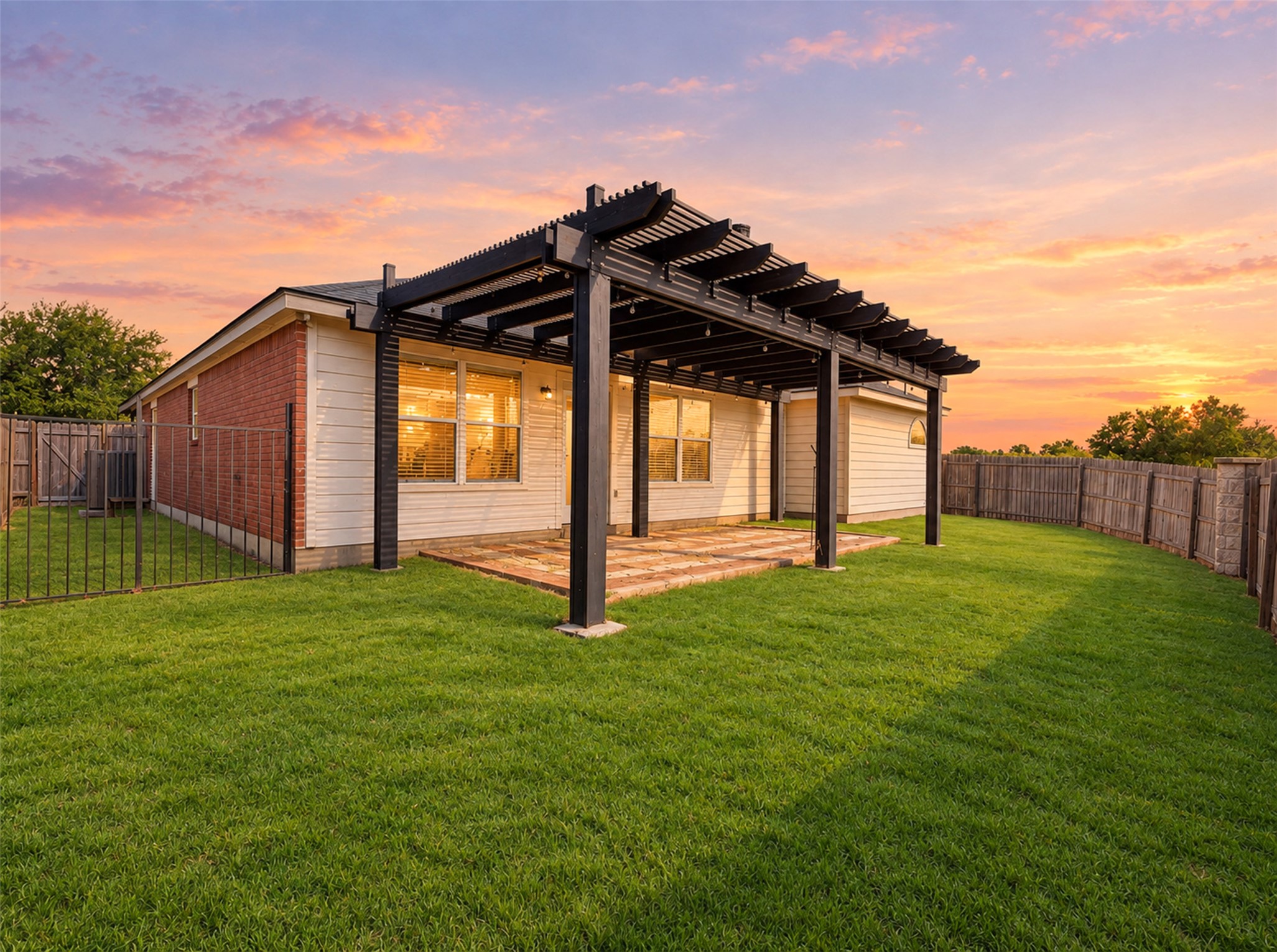 main property photo 29