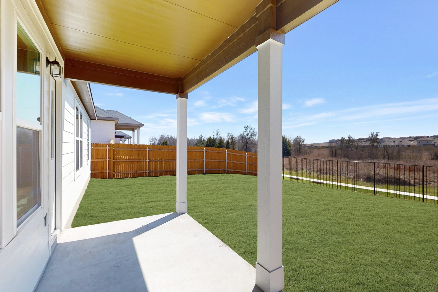 main property photo 30