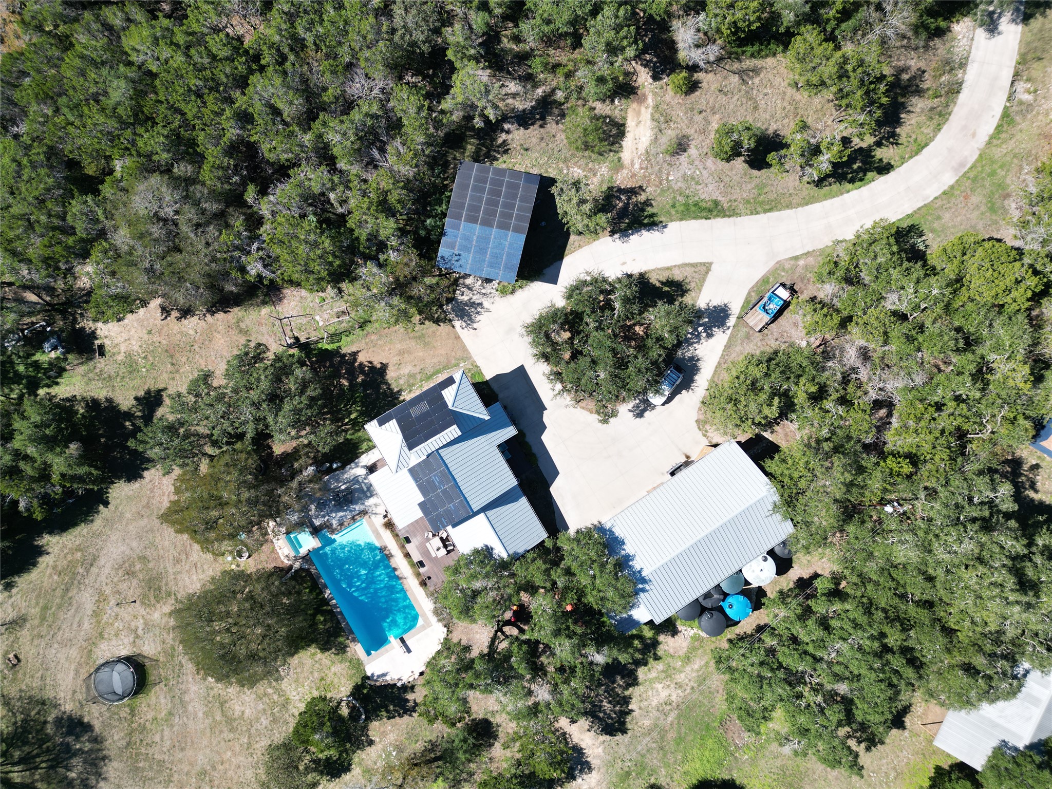 main property photo 39