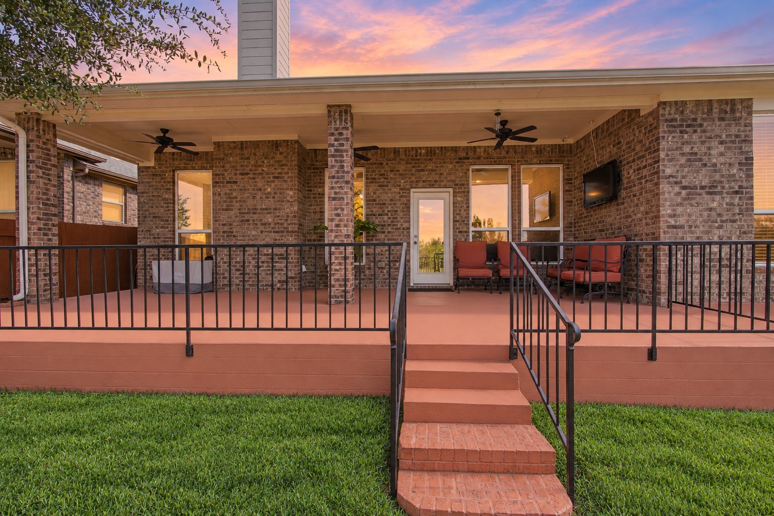 main property photo 27