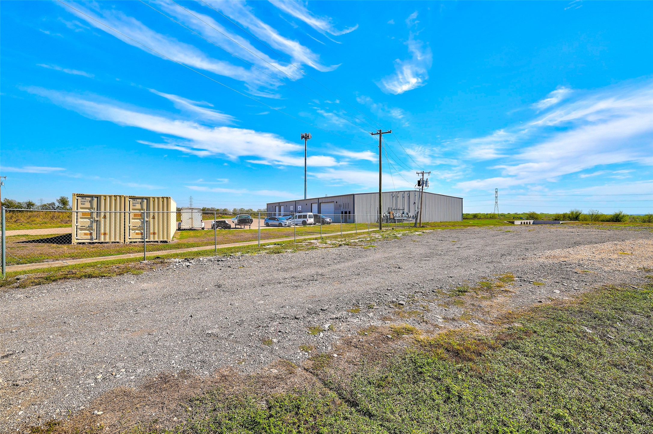 main property photo 5