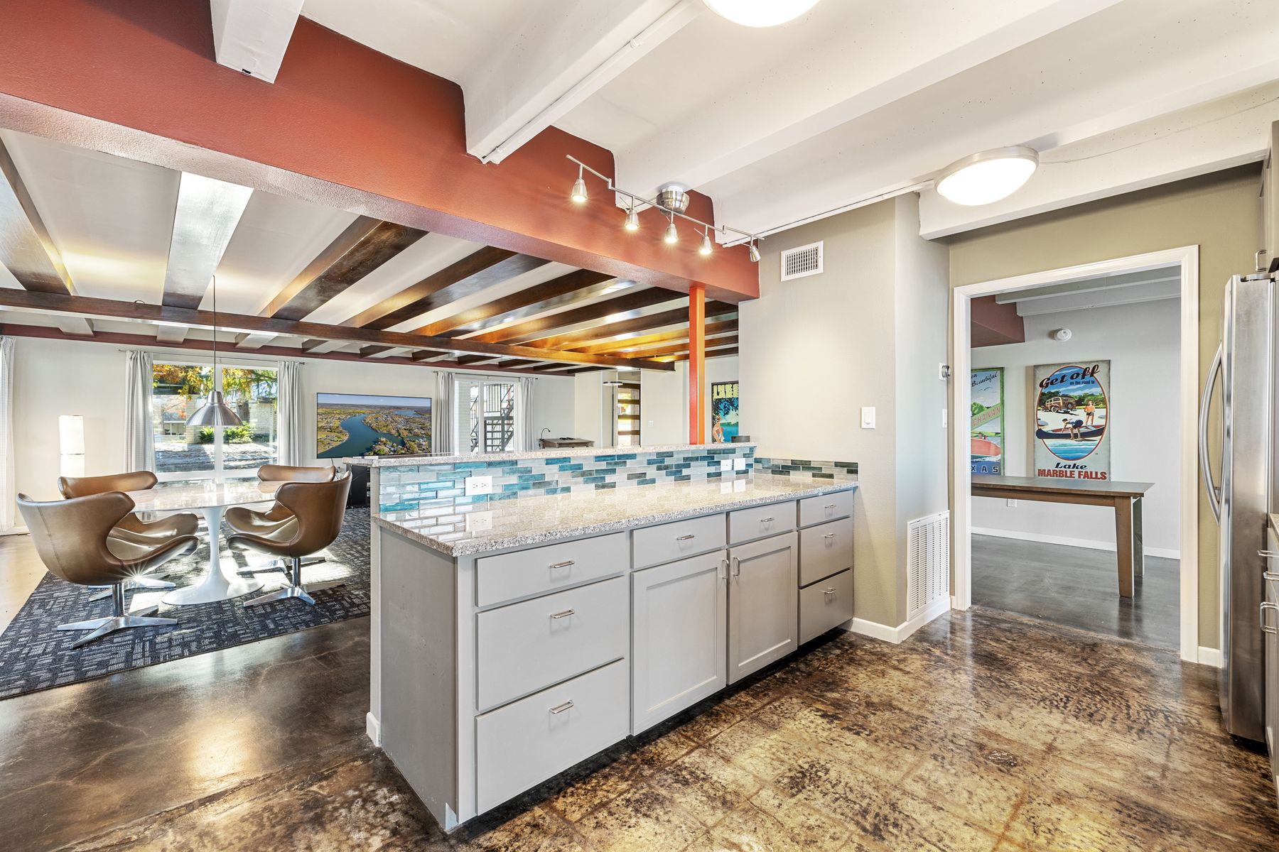 main property photo 20